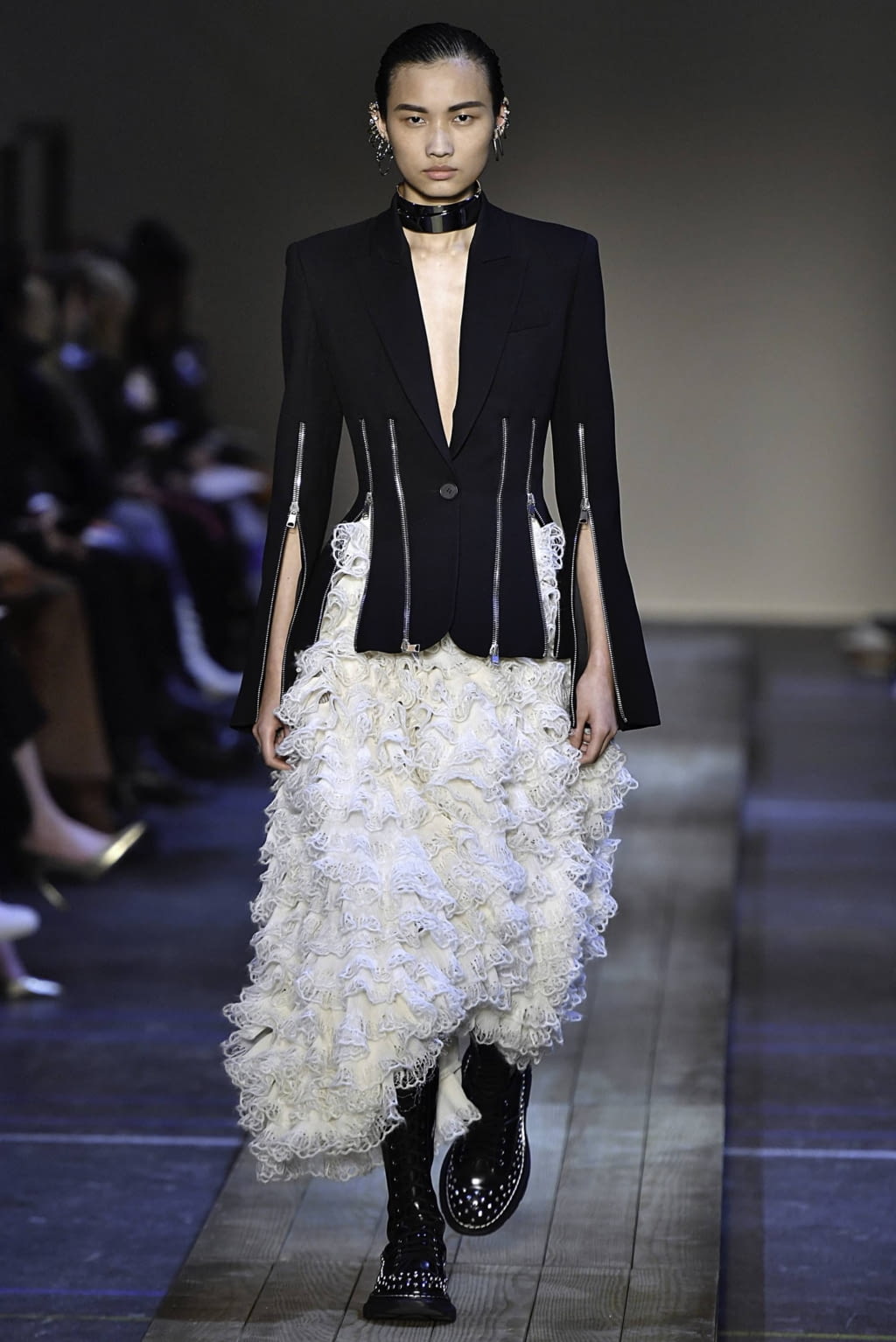 Fashion Week Paris Fall/Winter 2019 look 27 de la collection Alexander McQueen womenswear