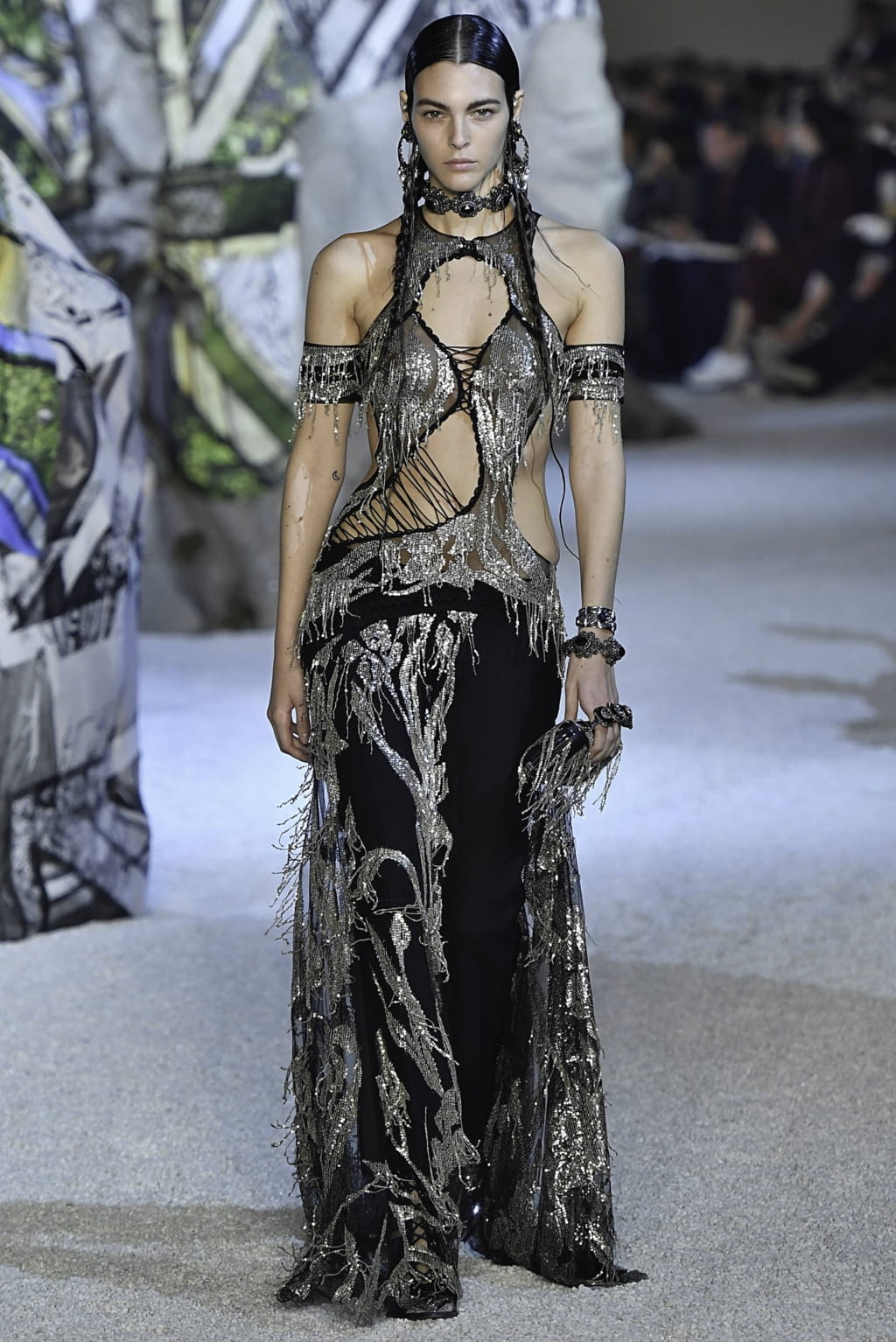 Fashion Week Paris Spring/Summer 2019 look 35 from the Alexander McQueen collection 女装