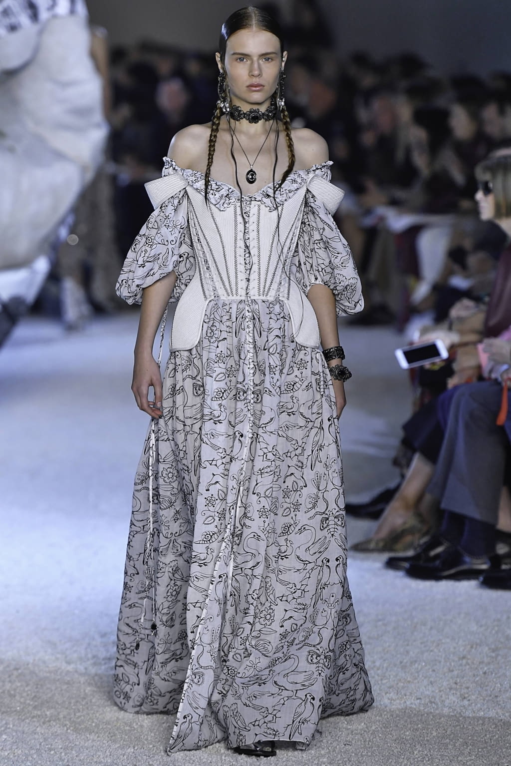 Fashion Week Paris Spring/Summer 2019 look 39 from the Alexander McQueen collection womenswear