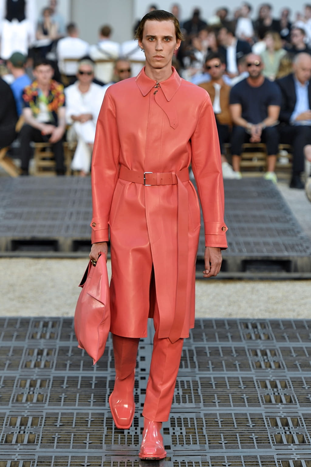 Fashion Week Paris Spring/Summer 2019 look 5 de la collection Alexander McQueen menswear