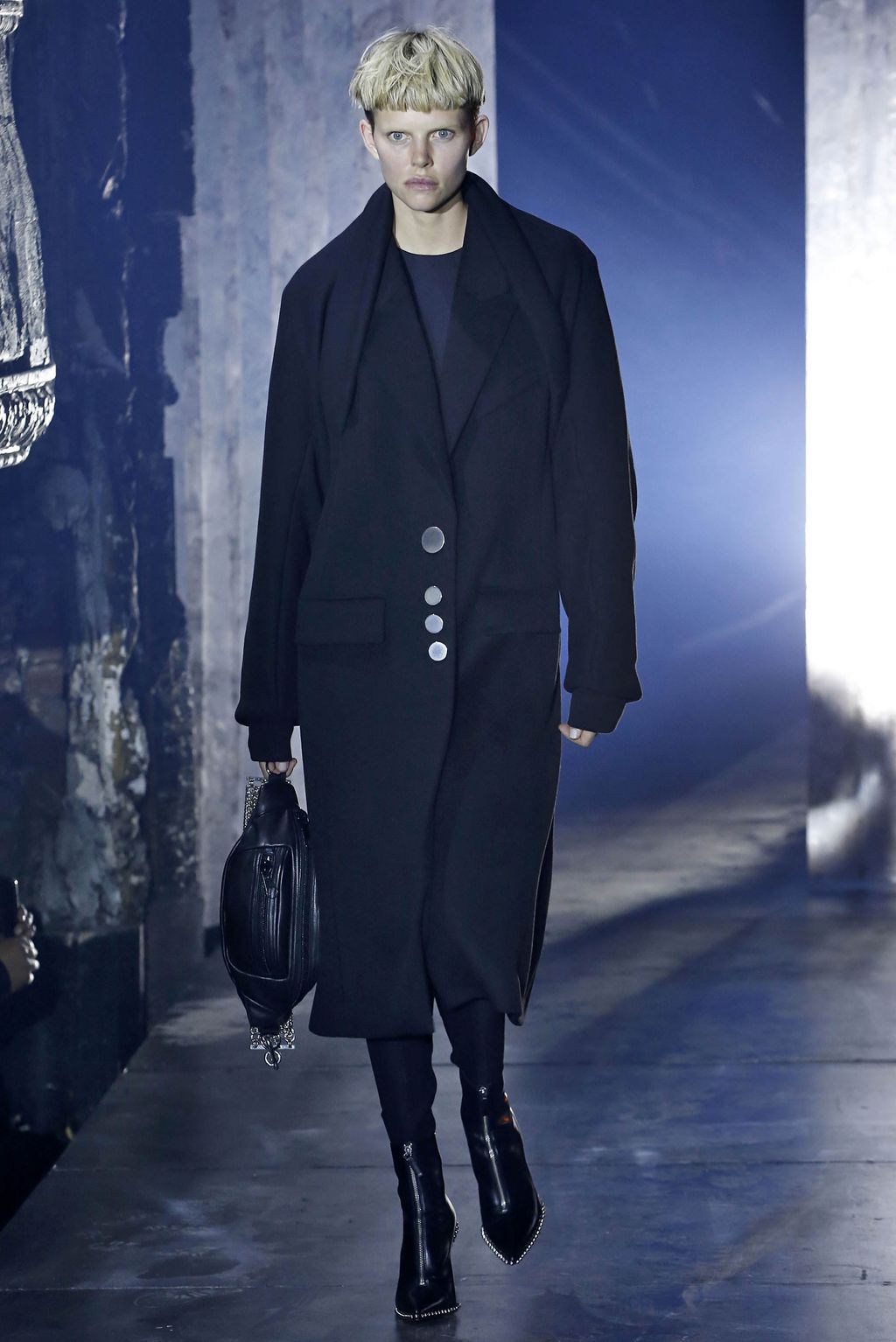 Fashion Week New York Fall/Winter 2017 look 3 from the Alexander Wang collection womenswear