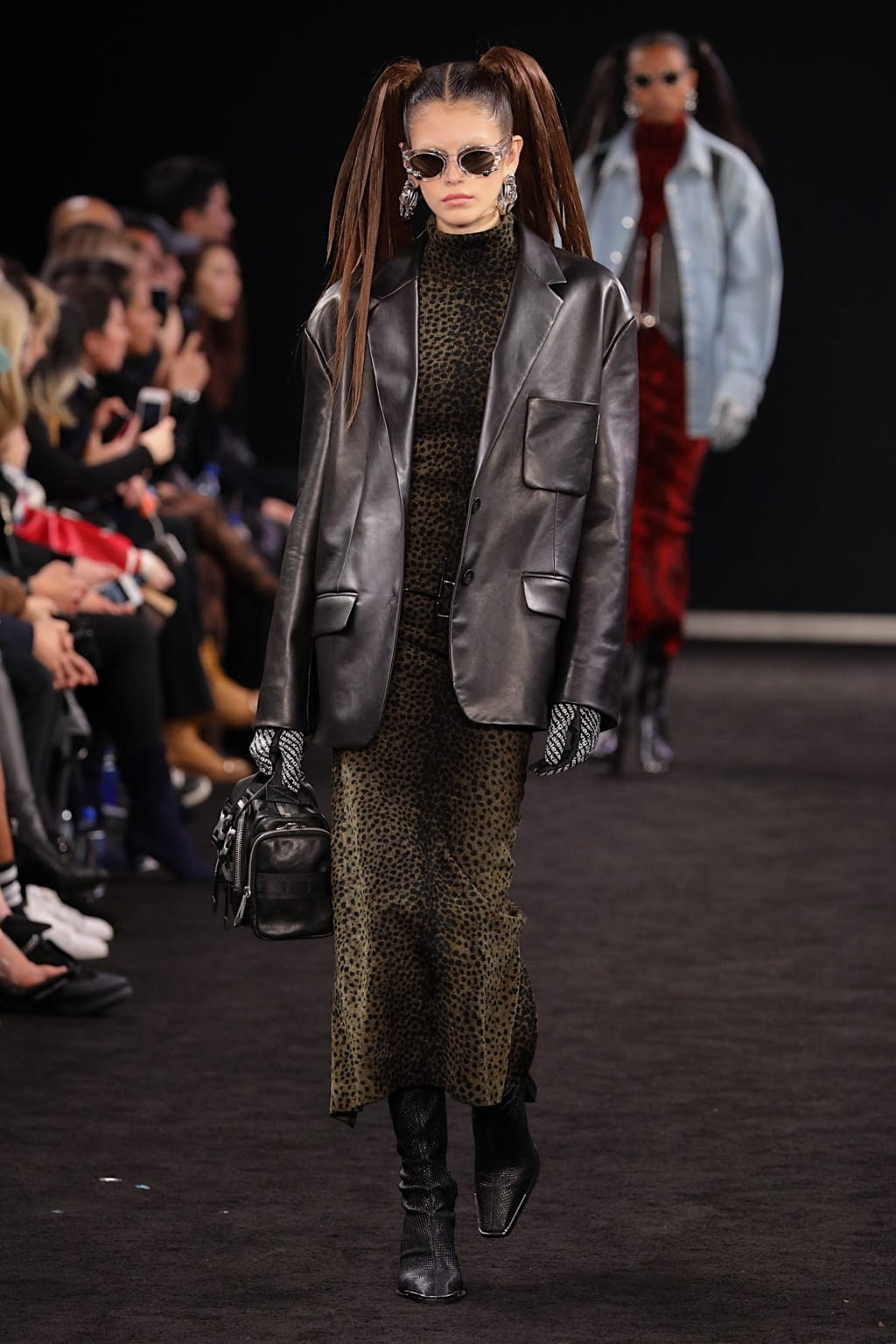 Fashion Week New York Fall/Winter 2019 look 20 from the Alexander Wang collection 女装