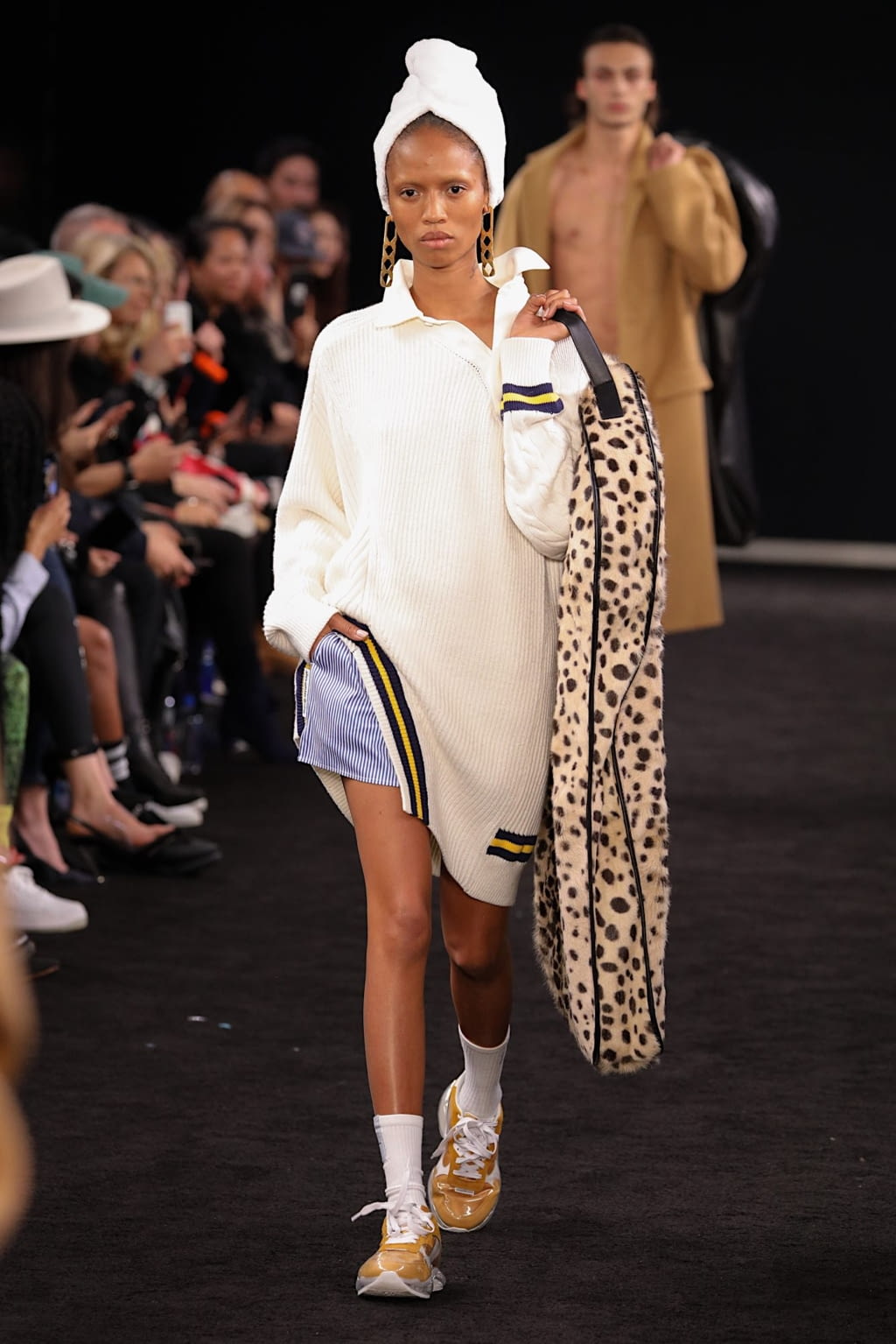 Fashion Week New York Fall/Winter 2019 look 34 from the Alexander Wang collection womenswear
