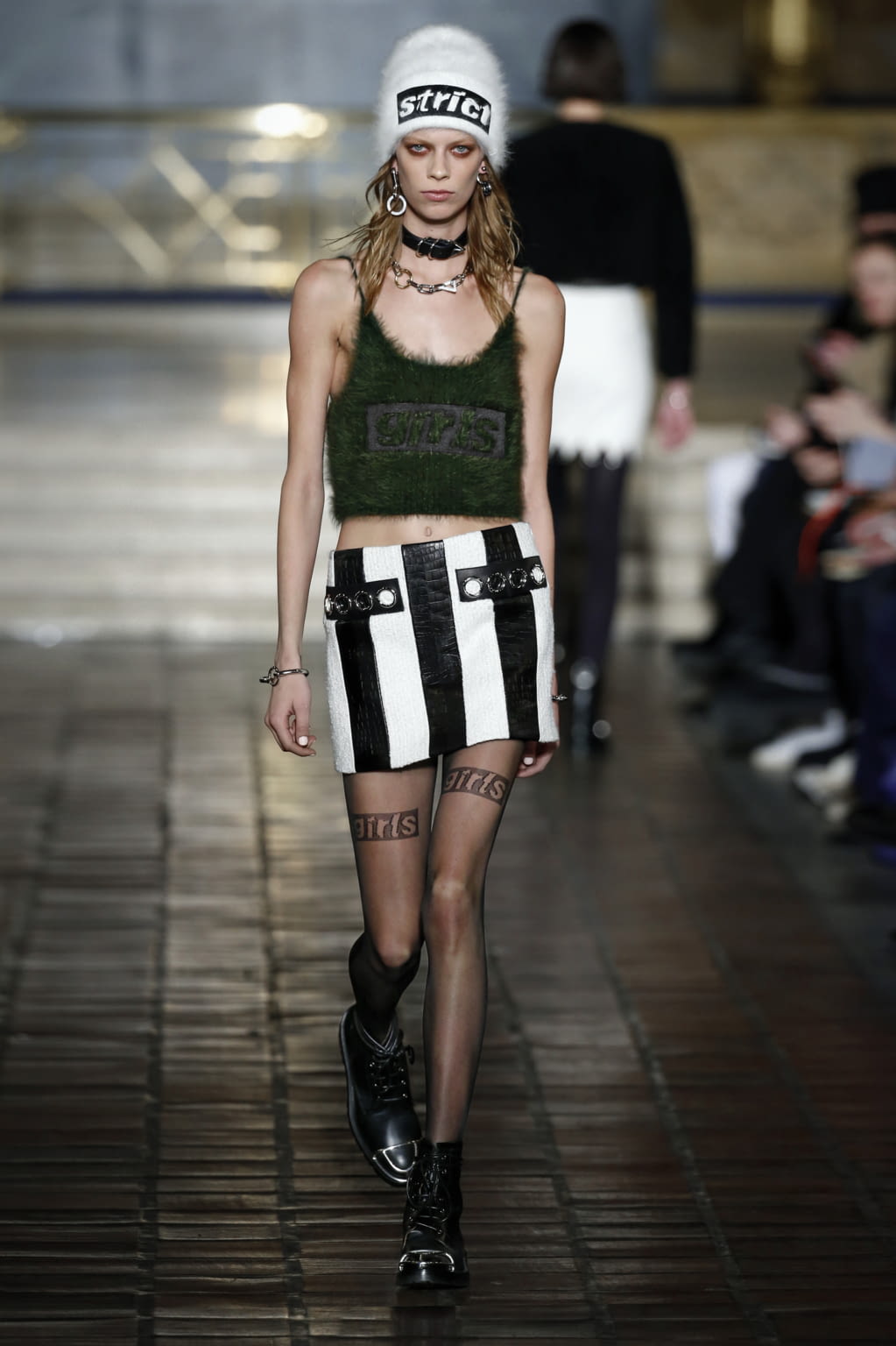 Fashion Week New York Fall/Winter 2016 look 10 from the Alexander Wang collection womenswear