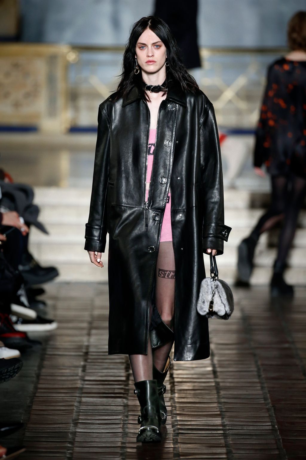 Fashion Week New York Fall/Winter 2016 look 39 from the Alexander Wang collection 女装