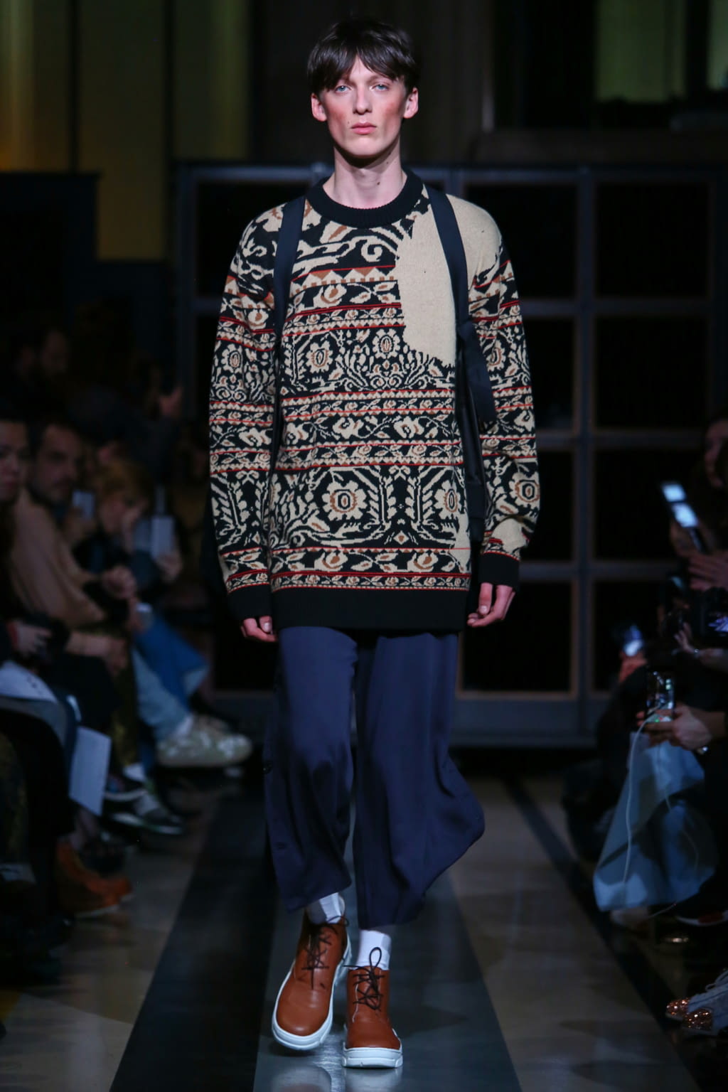 Fashion Week London Fall/Winter 2017 look 16 from the Alexandra Moura collection 女装