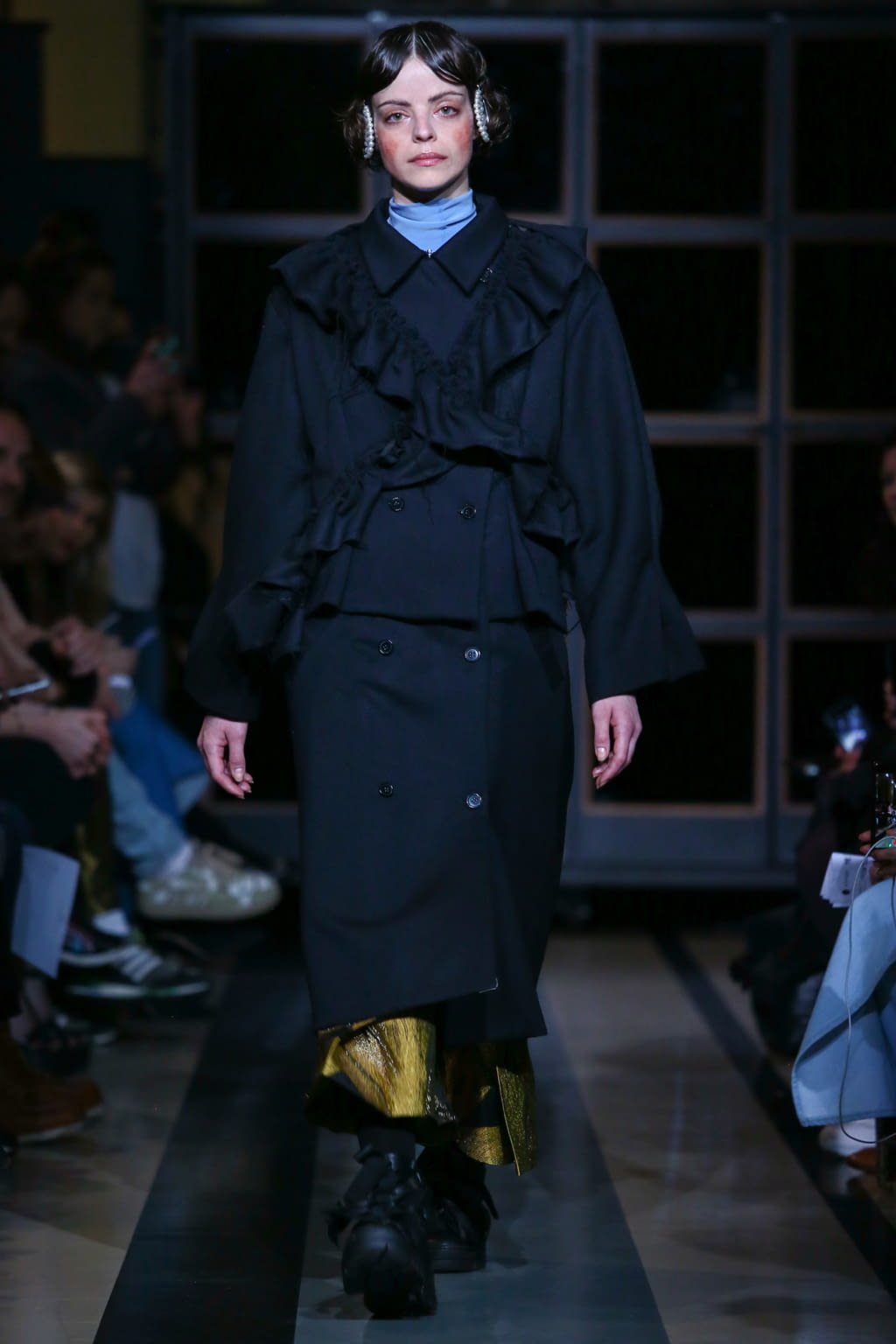 Fashion Week London Fall/Winter 2017 look 17 from the Alexandra Moura collection womenswear