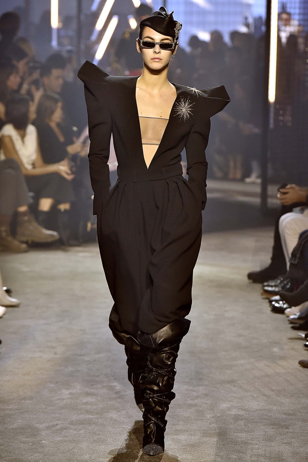 Fashion Week Paris Spring/Summer 2018 look 1 from the Alexandre Vauthier collection couture