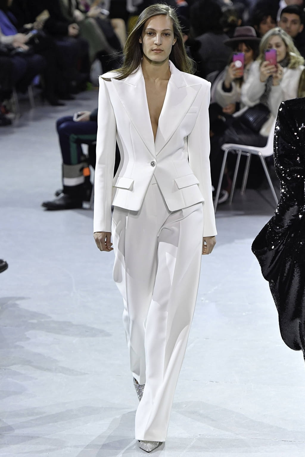 Fashion Week Paris Spring/Summer 2019 look 27 from the Alexandre Vauthier collection couture