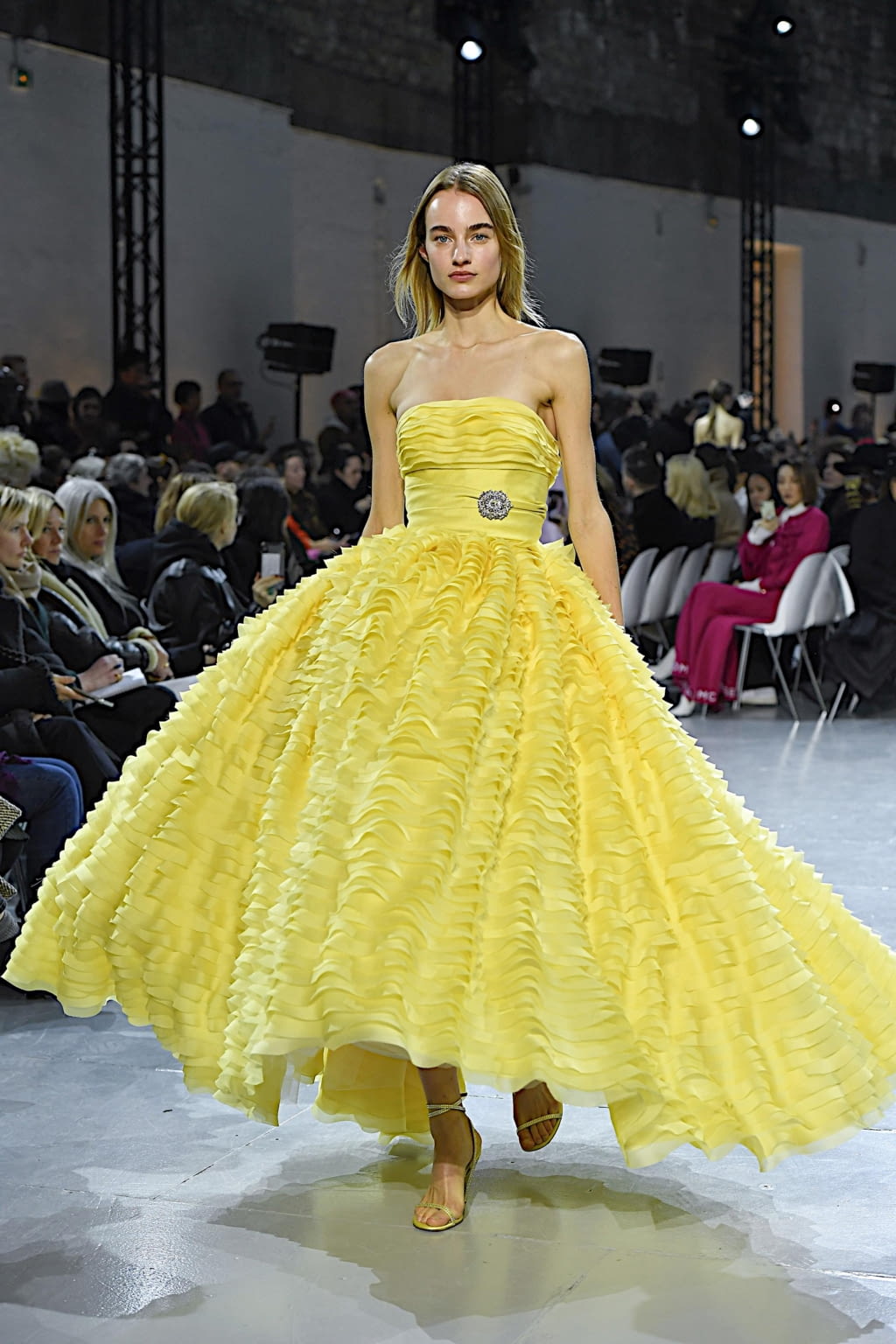 Fashion Week Paris Spring/Summer 2020 look 39 de la collection Alexandre Vauthier couture