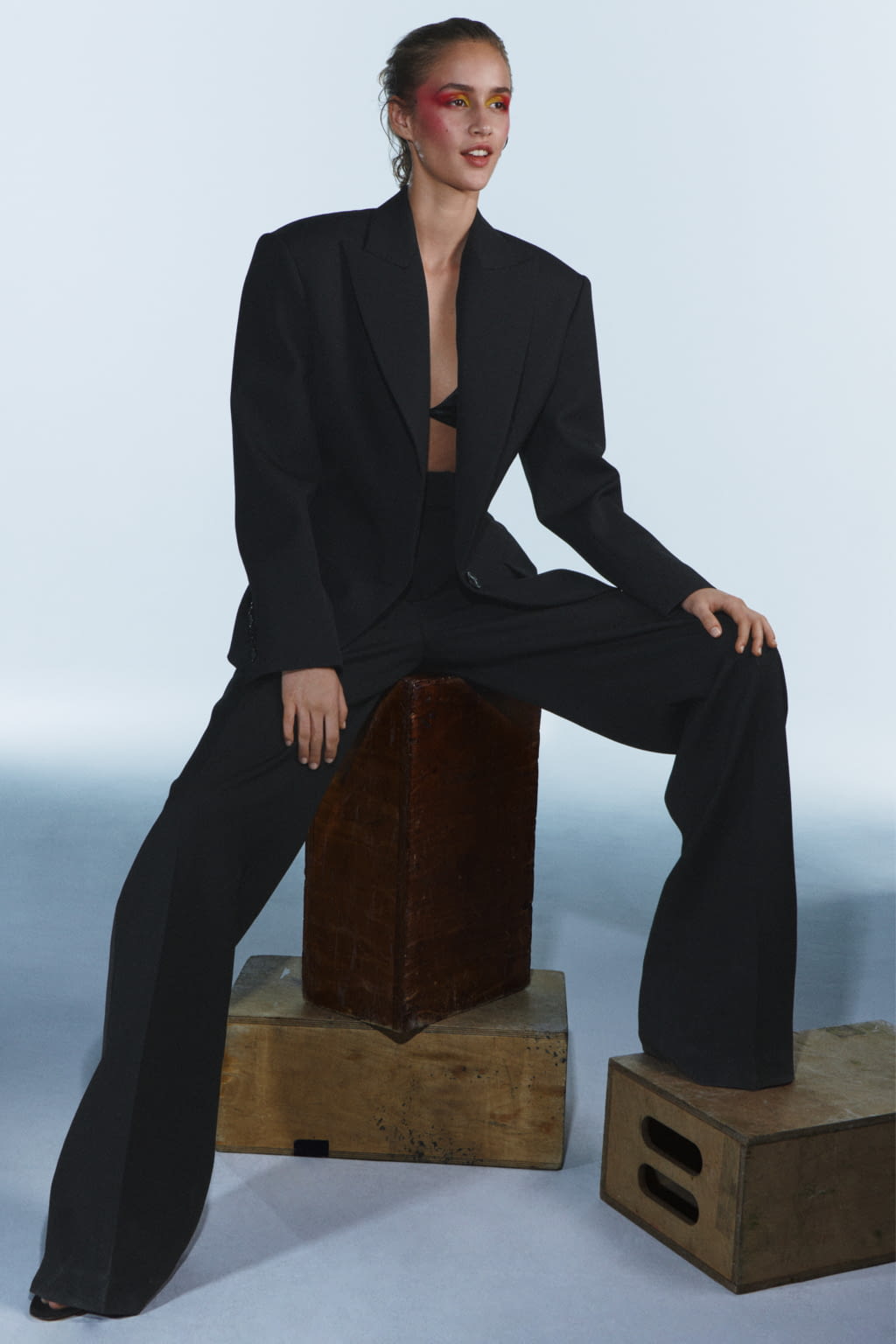 Fashion Week Paris Fall/Winter 2021 look 9 from the Alexandre Vauthier collection womenswear