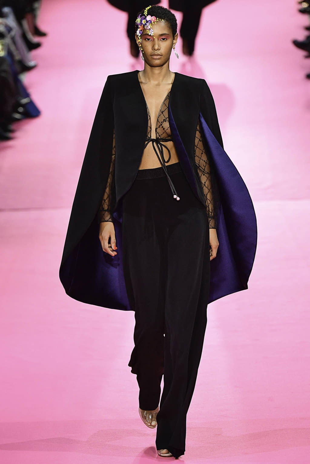 Fashion Week Paris Spring/Summer 2019 look 2 de la collection Alexis Mabille couture