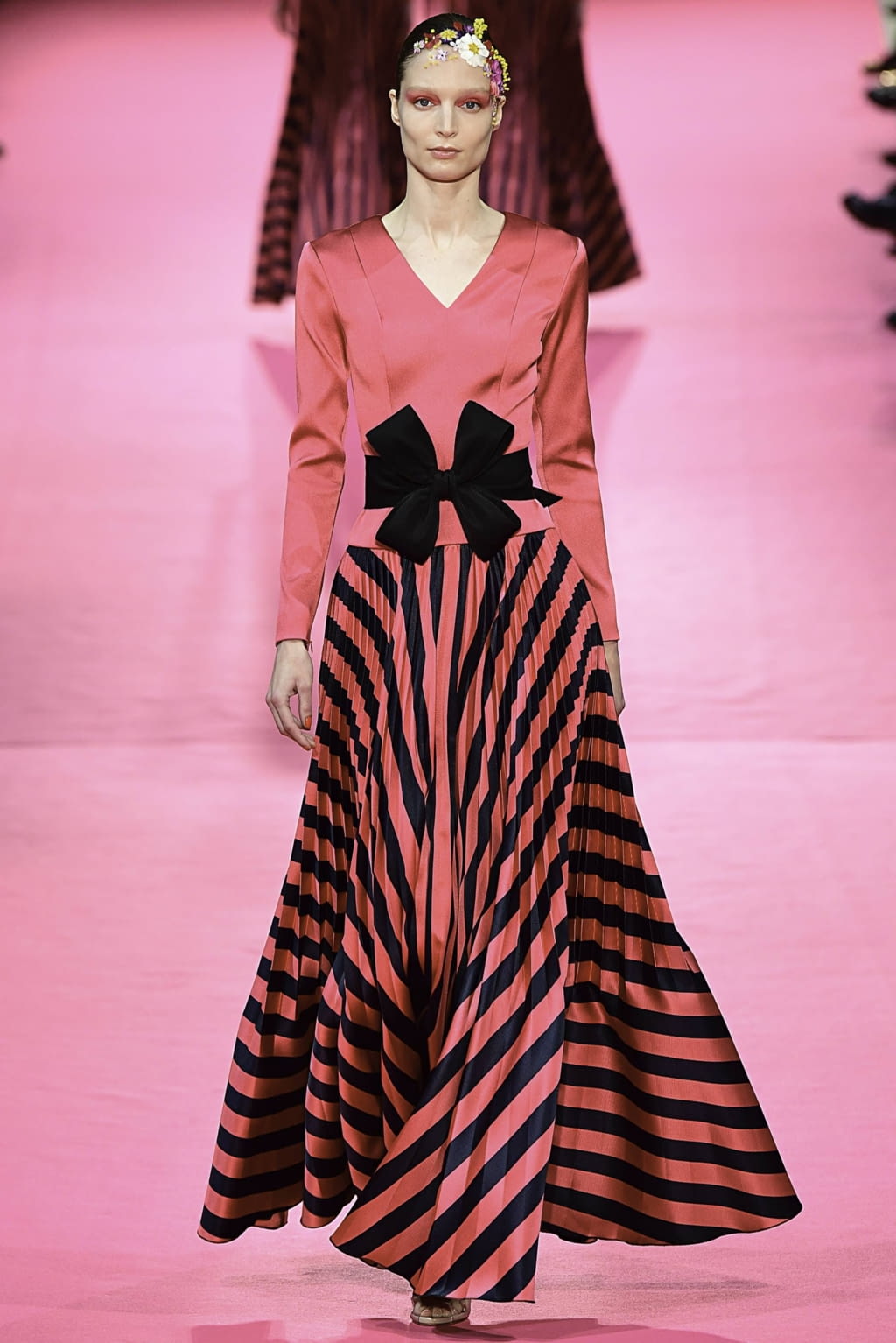 Fashion Week Paris Spring/Summer 2019 look 6 from the Alexis Mabille collection couture