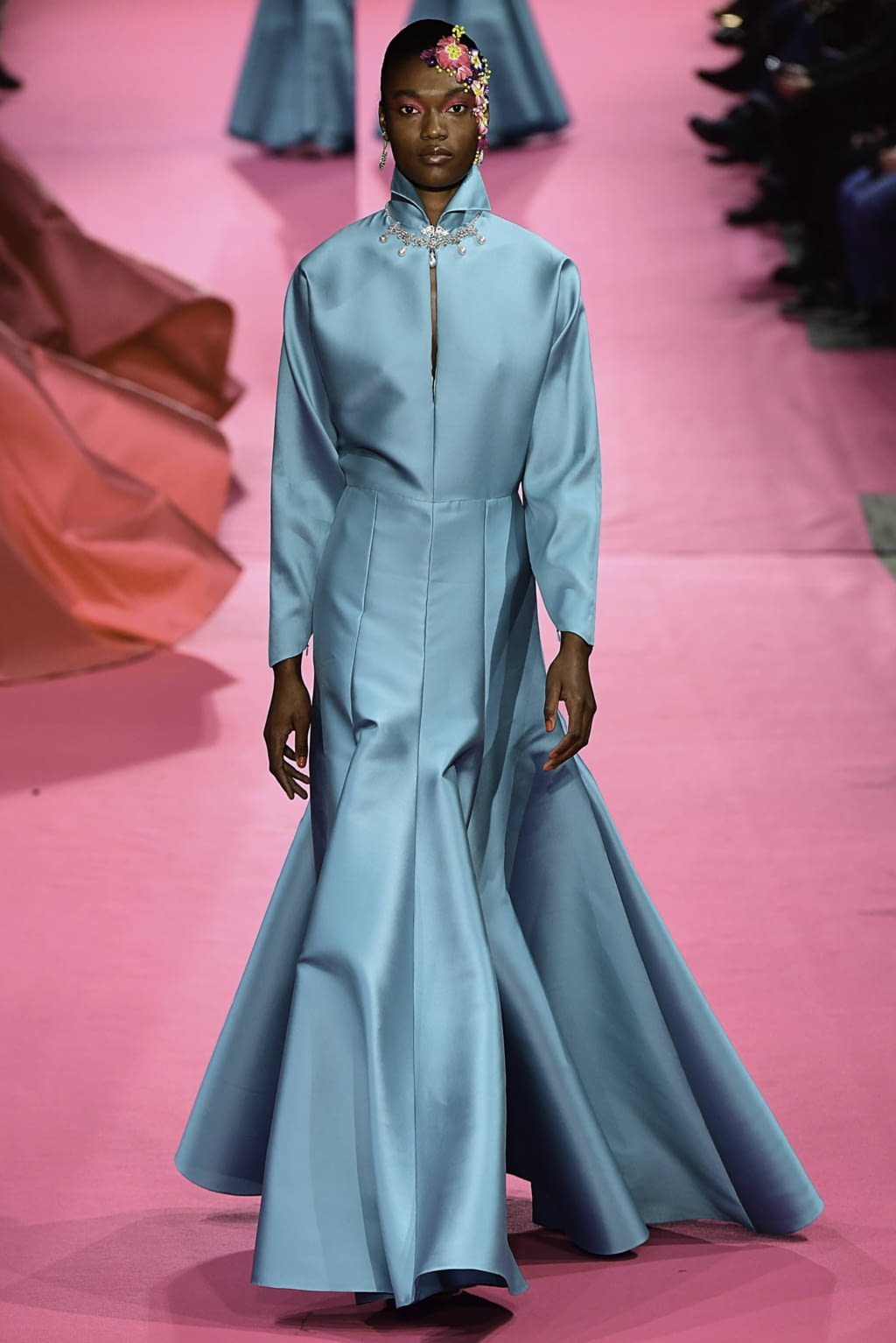 Fashion Week Paris Spring/Summer 2019 look 41 from the Alexis Mabille collection 高级定制