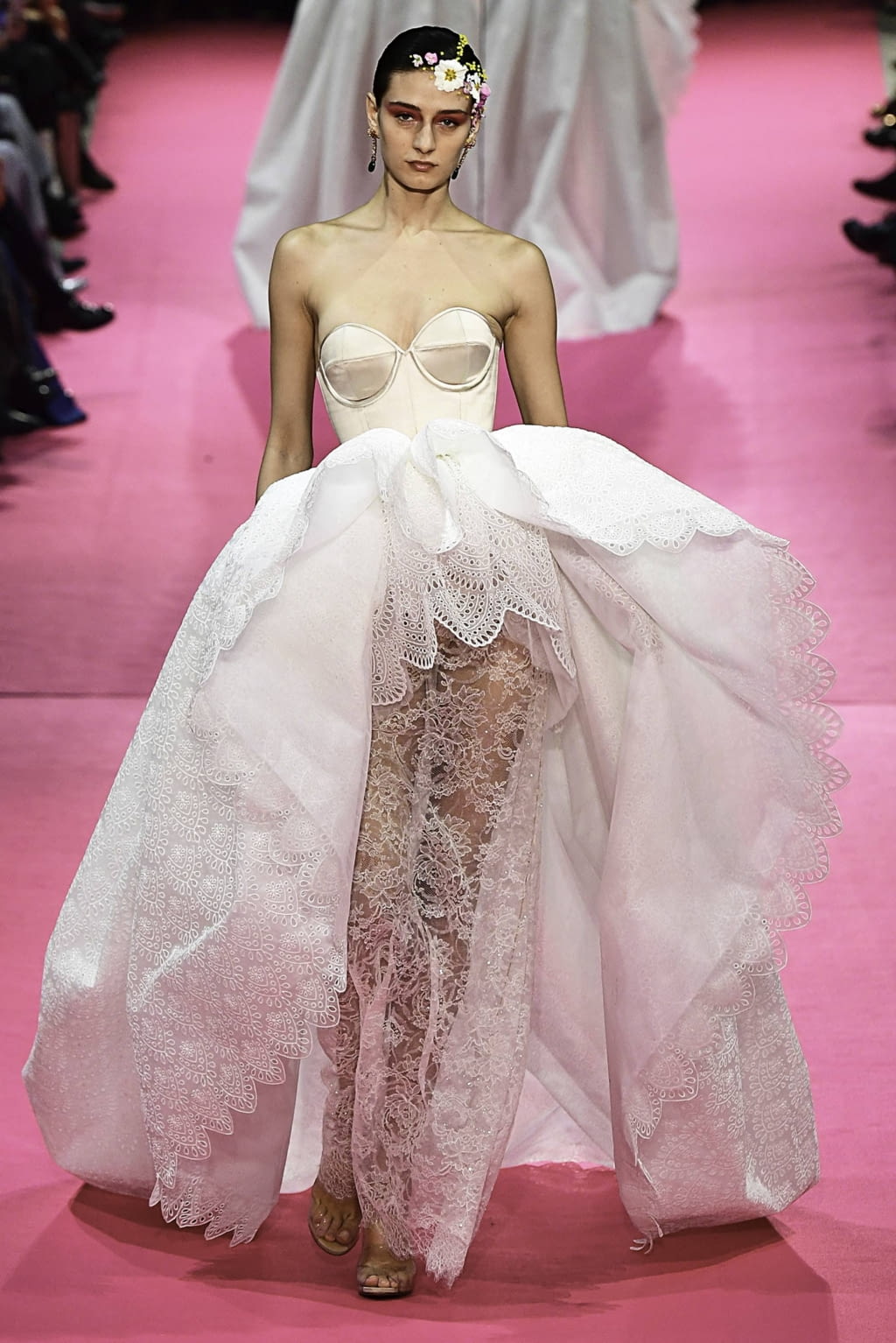Fashion Week Paris Spring/Summer 2019 look 44 from the Alexis Mabille collection couture
