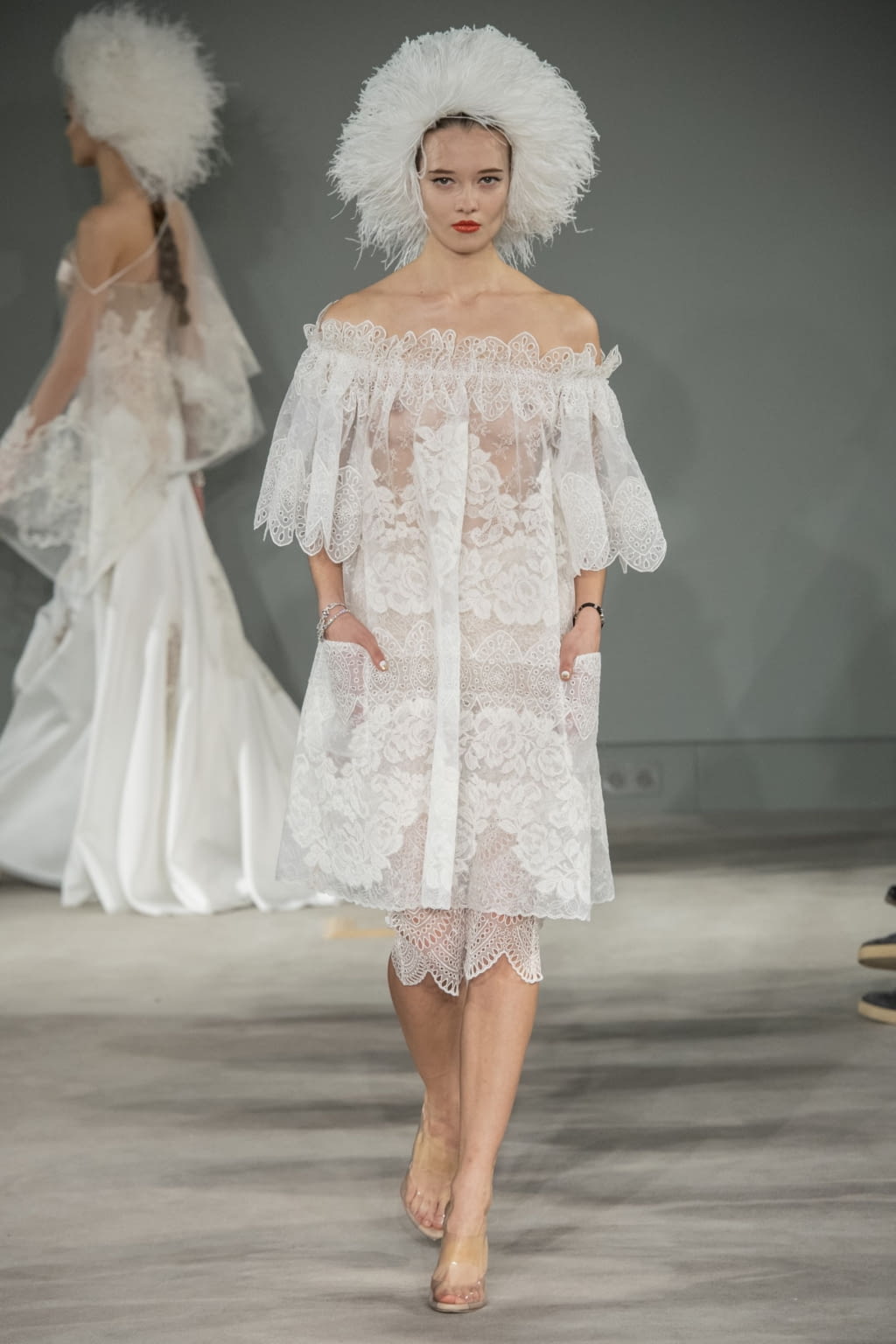 Fashion Week Paris Spring/Summer 2020 look 24 de la collection Alexis Mabille couture
