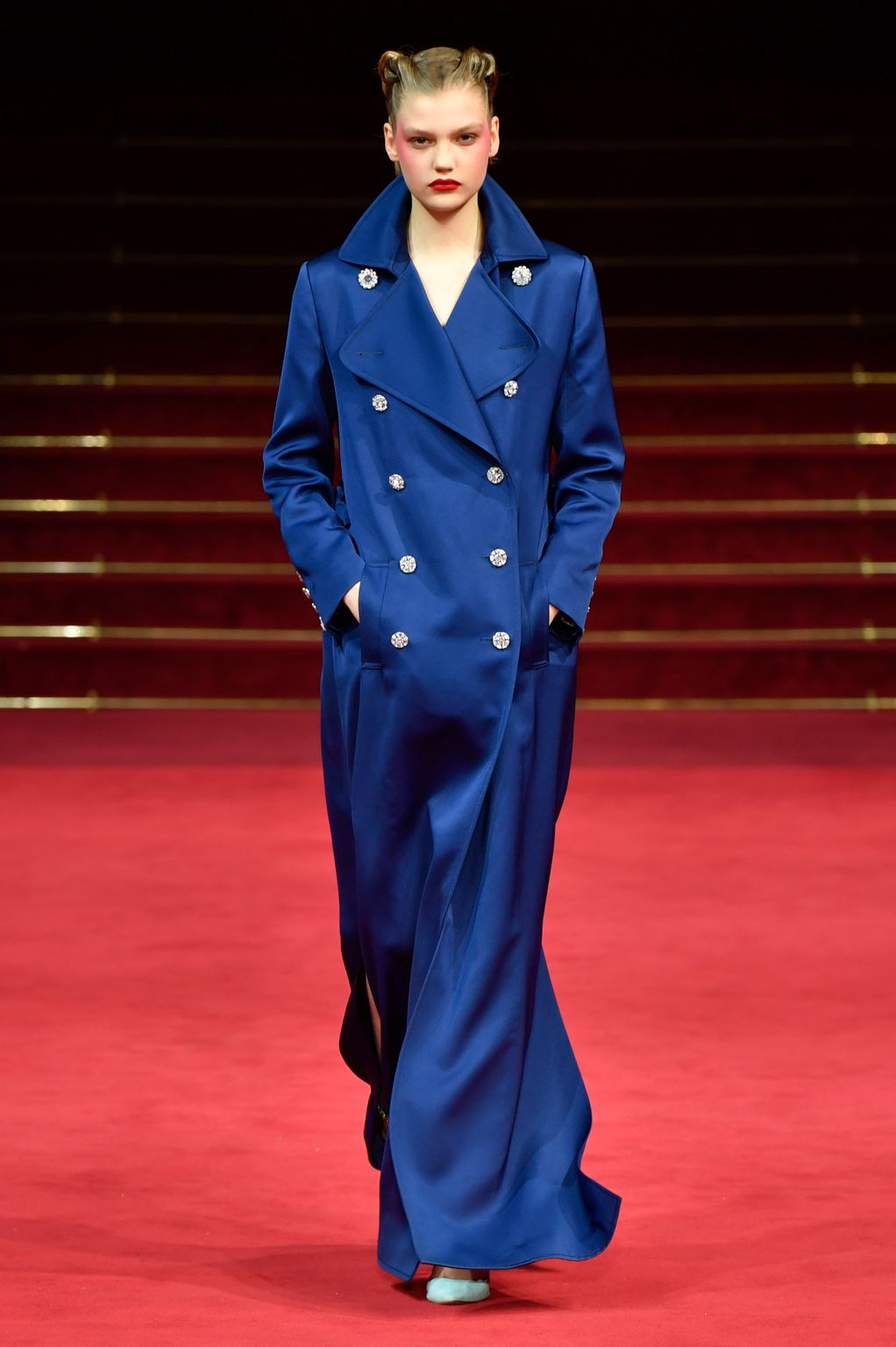 Fashion Week Paris Spring/Summer 2018 look 1 from the Alexis Mabille collection couture