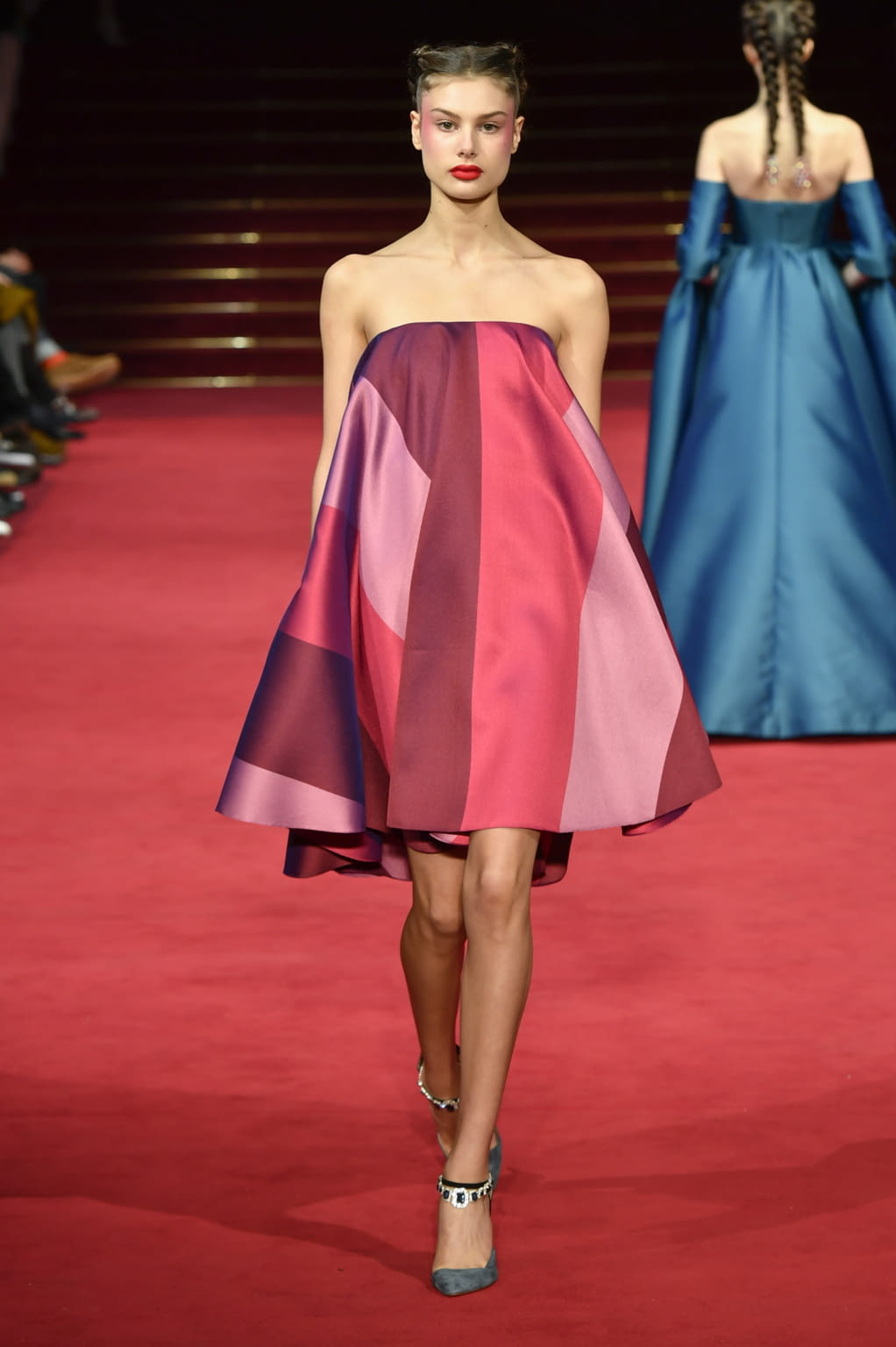 Fashion Week Paris Spring/Summer 2018 look 15 de la collection Alexis Mabille couture