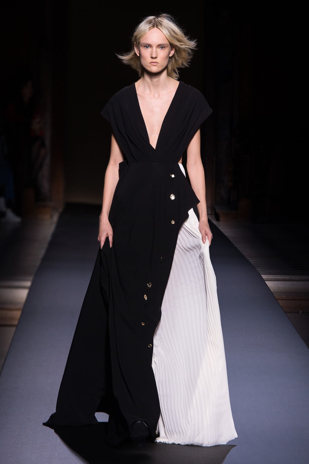 Fashion Week Paris Fall/Winter 2016 look 5 from the Vionnet collection womenswear