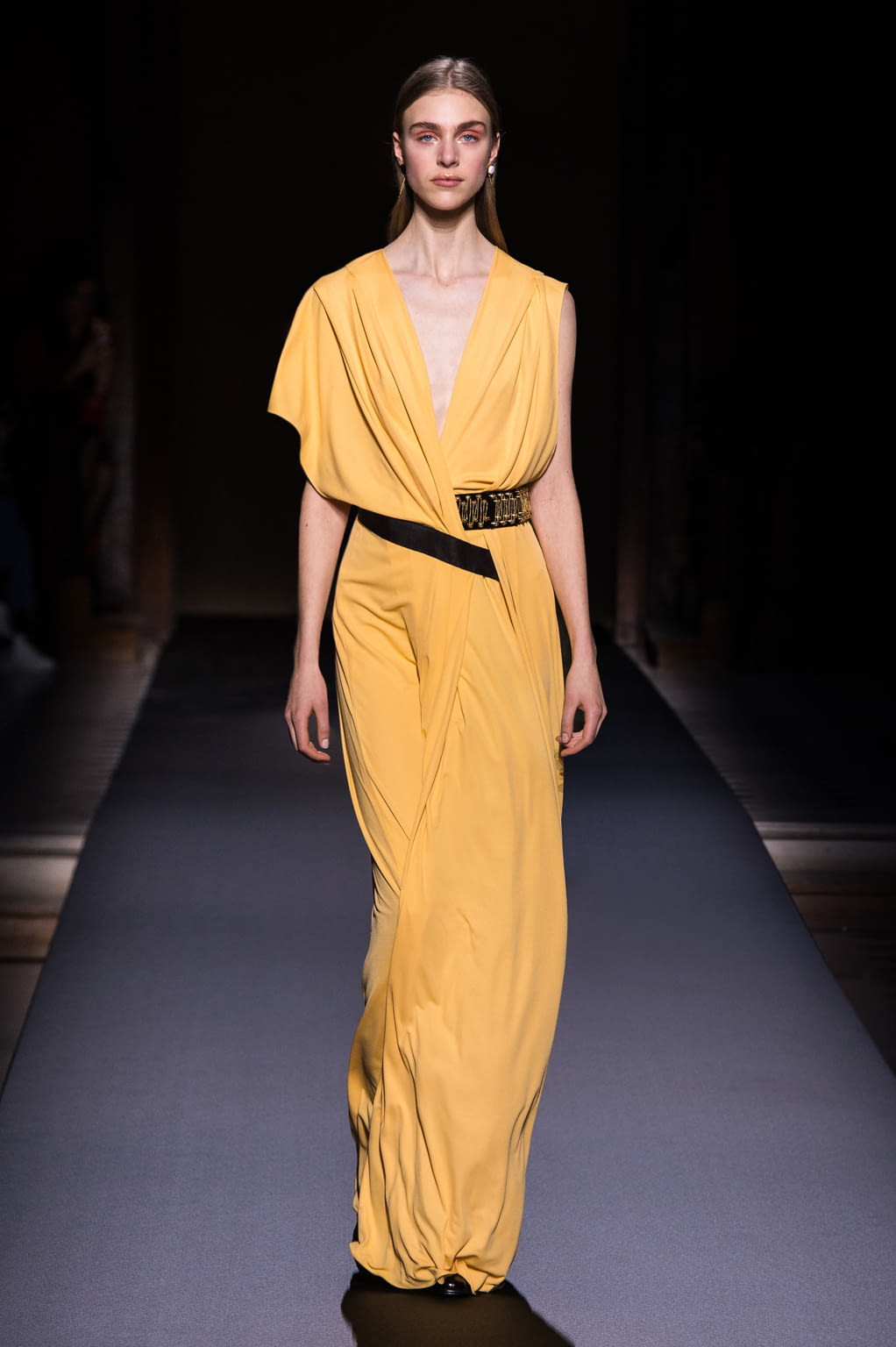 Fashion Week Paris Fall/Winter 2016 look 9 from the Vionnet collection womenswear