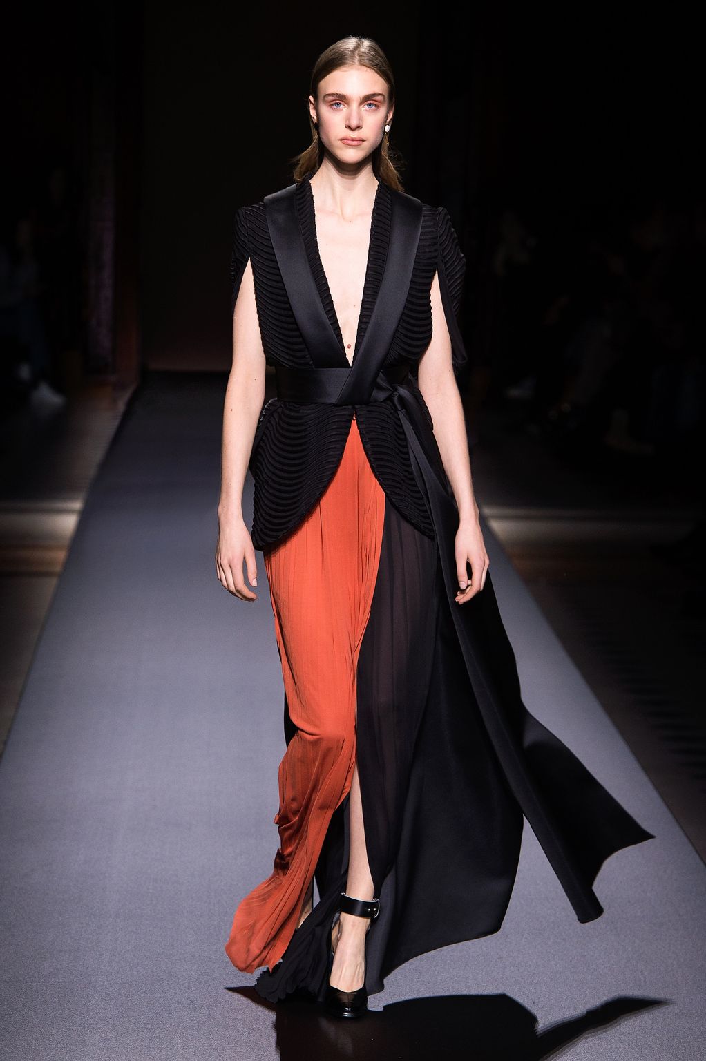Fashion Week Paris Fall/Winter 2016 look 35 from the Vionnet collection 女装