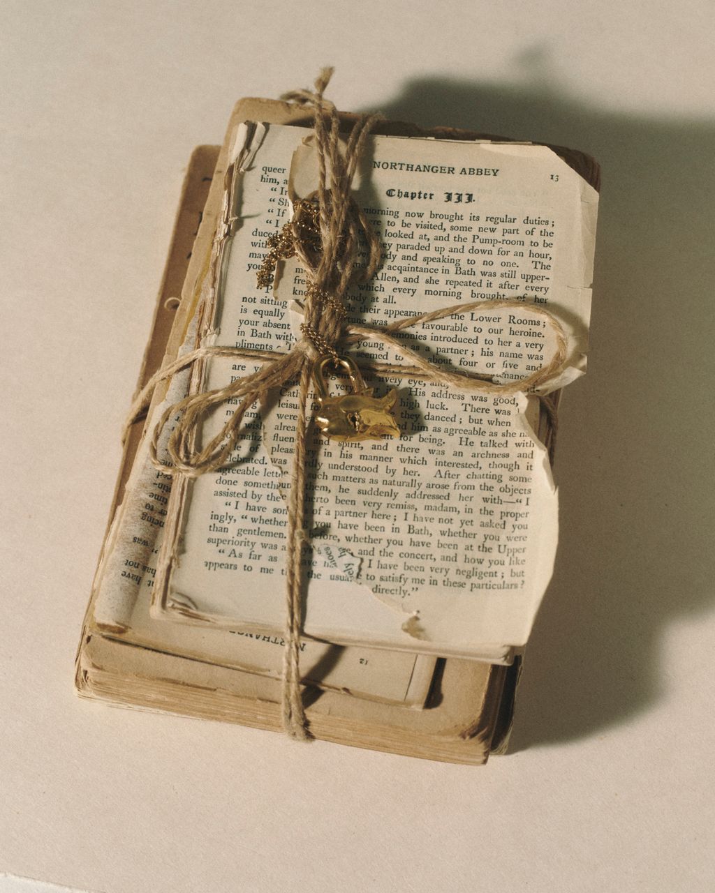 Fashion Week London Spring/Summer 2025 look 20 de la collection Alighieri womenswear accessories