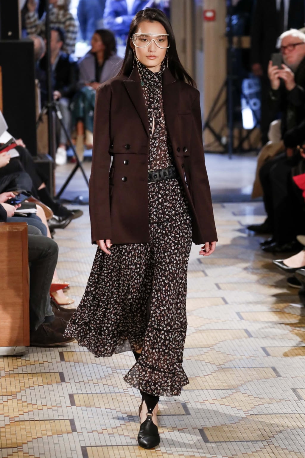 Fashion Week Paris Fall/Winter 2018 look 11 from the Altuzarra collection 女装