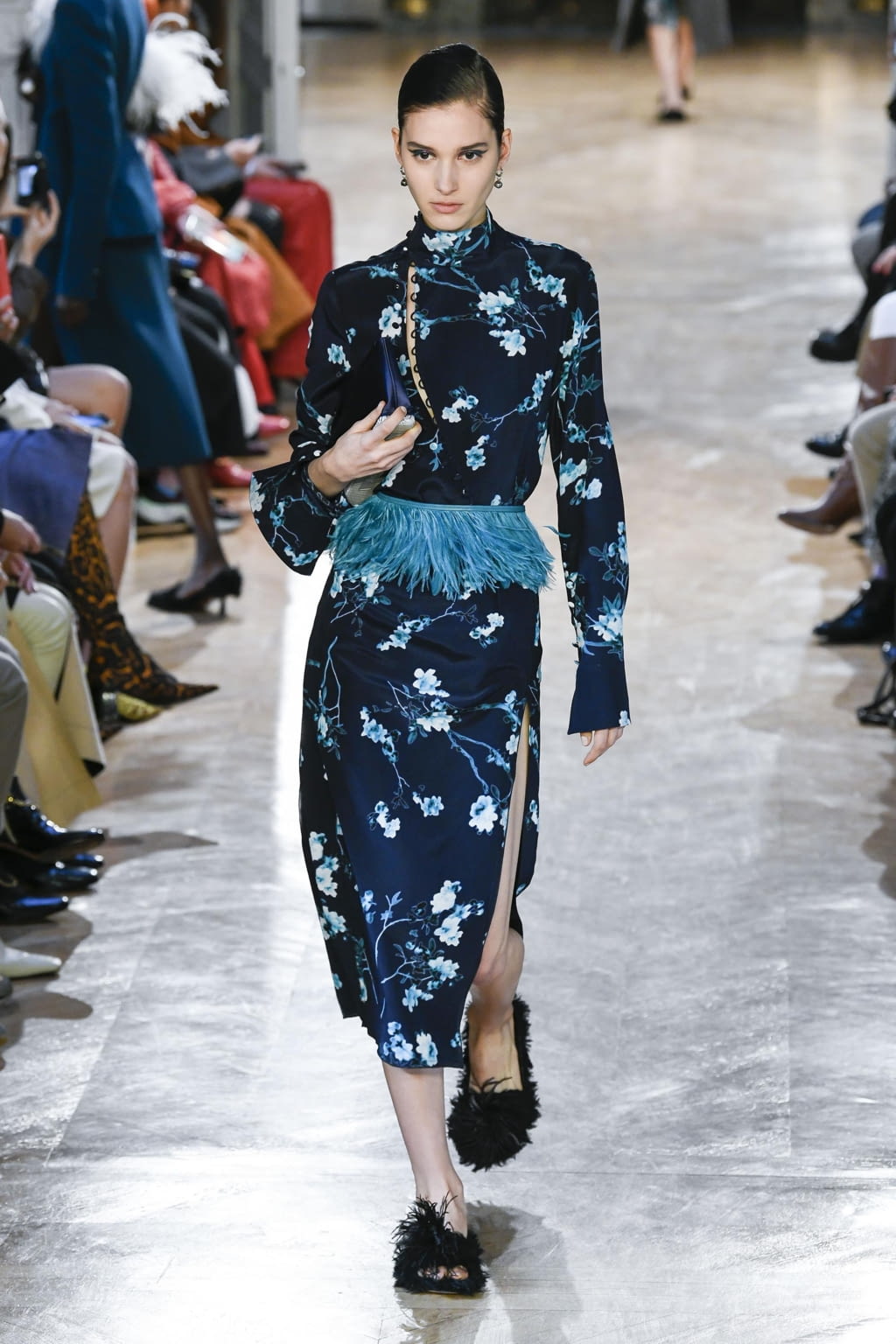 Fashion Week Paris Fall/Winter 2020 look 15 from the Altuzarra collection 女装