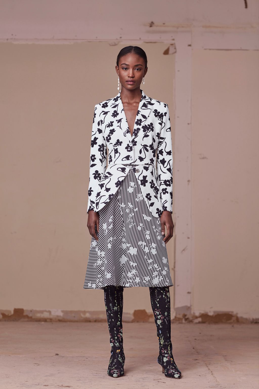 Fashion Week New York Pre-Fall 2017 look 3 from the Altuzarra collection womenswear