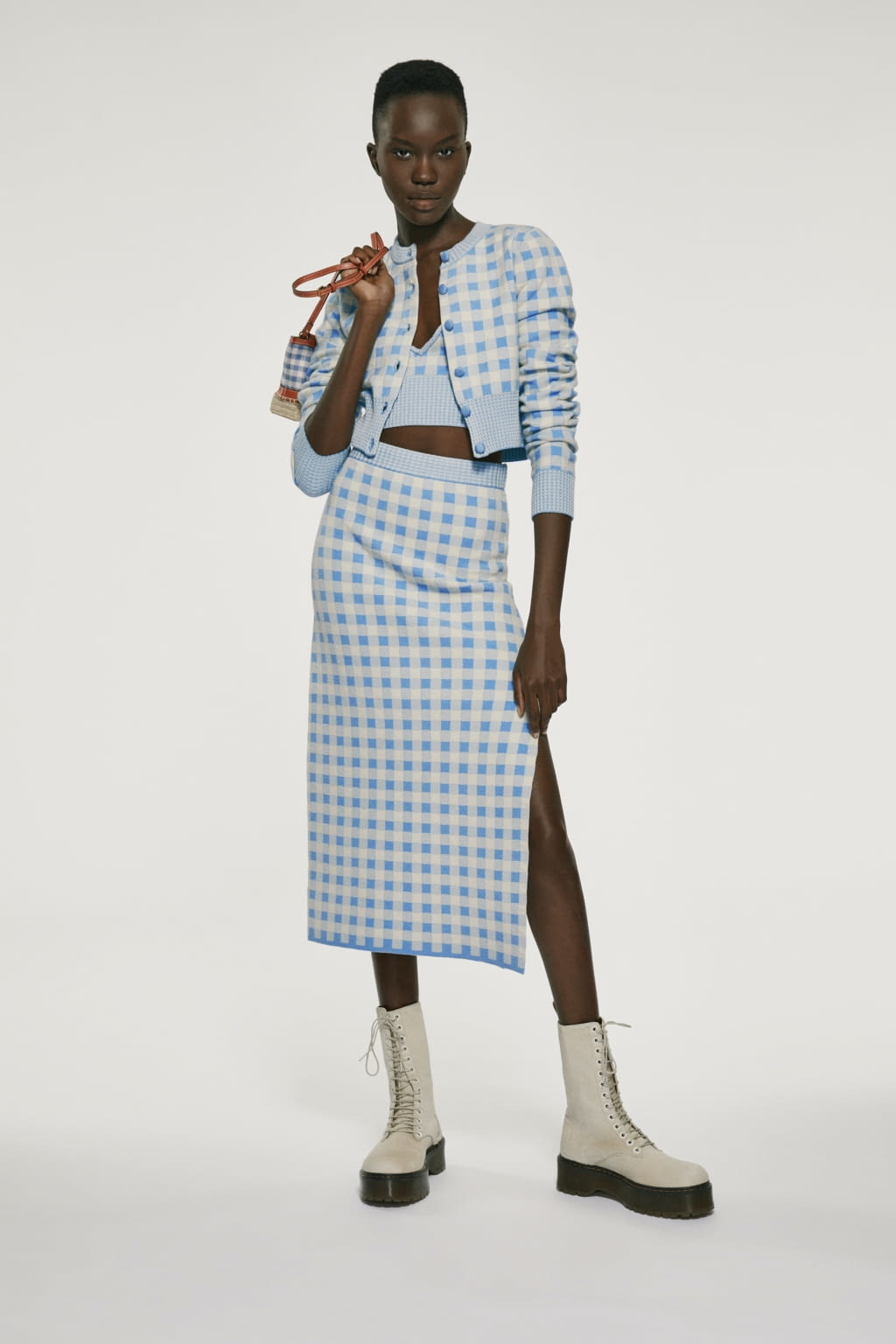 Fashion Week Paris Resort 2021 look 10 from the Altuzarra collection womenswear