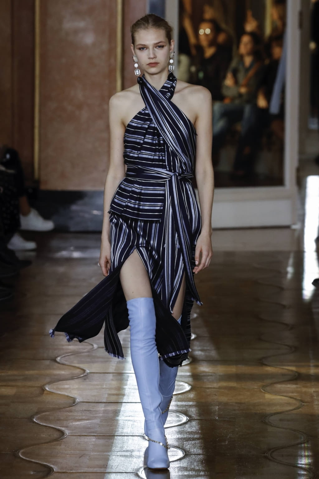Fashion Week Paris Spring/Summer 2020 look 27 from the Altuzarra collection 女装