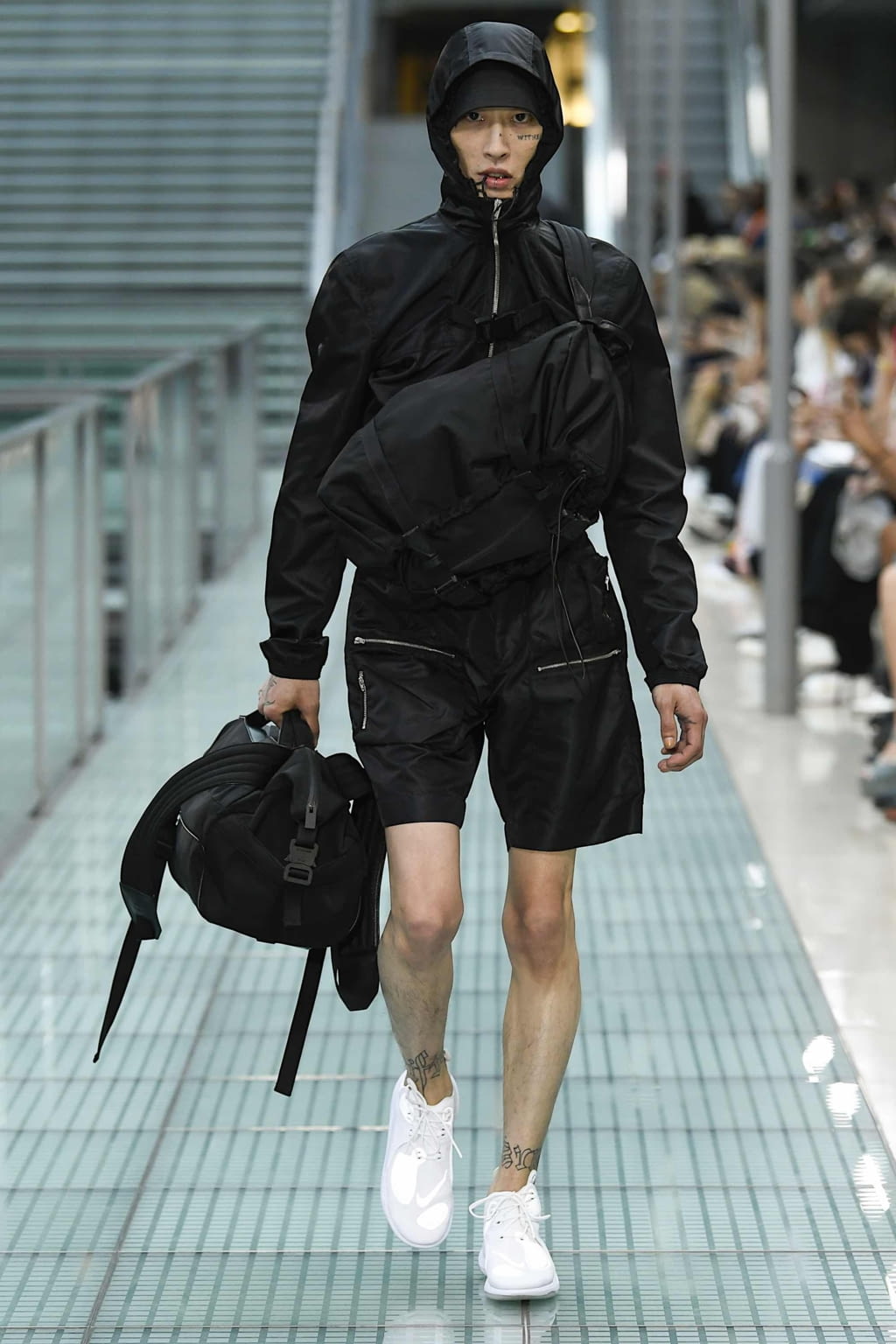 Fashion Week Paris Spring/Summer 2020 look 22 from the Alyx collection menswear