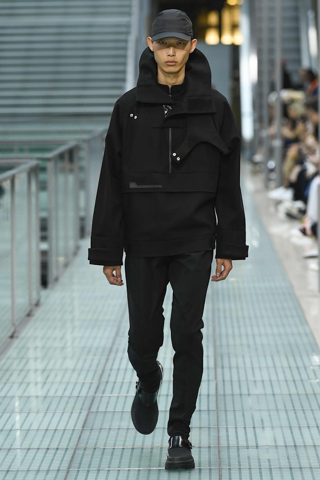 Fashion Week Paris Spring/Summer 2020 look 25 from the Alyx collection 男装