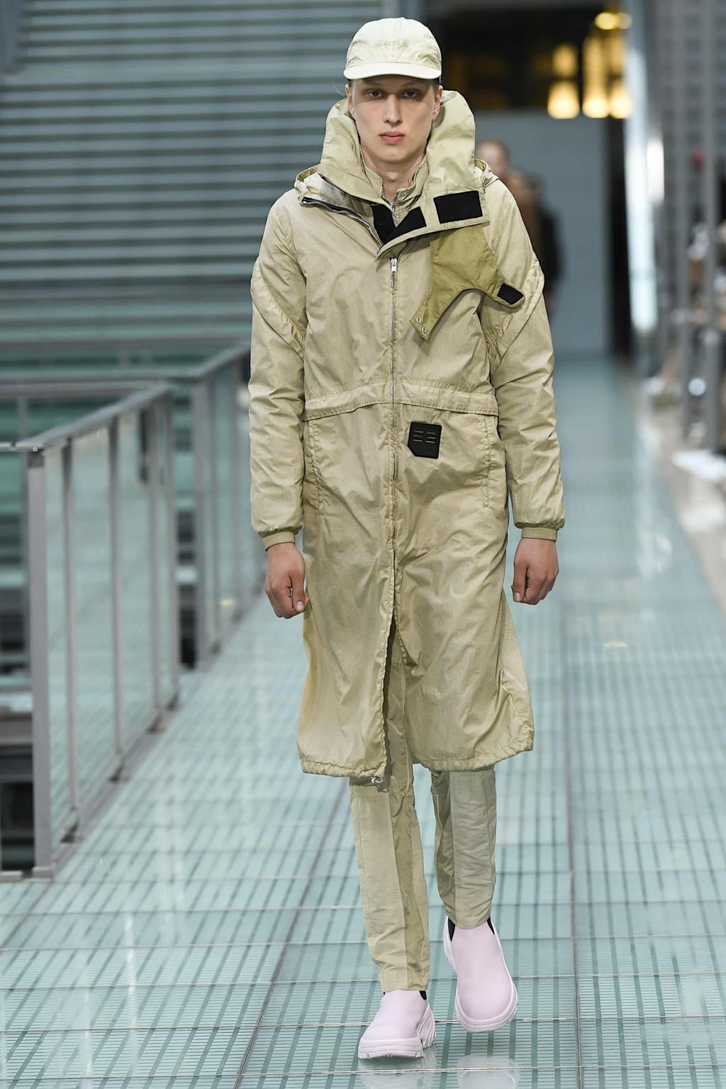 Fashion Week Paris Spring/Summer 2020 look 35 from the Alyx collection 男装