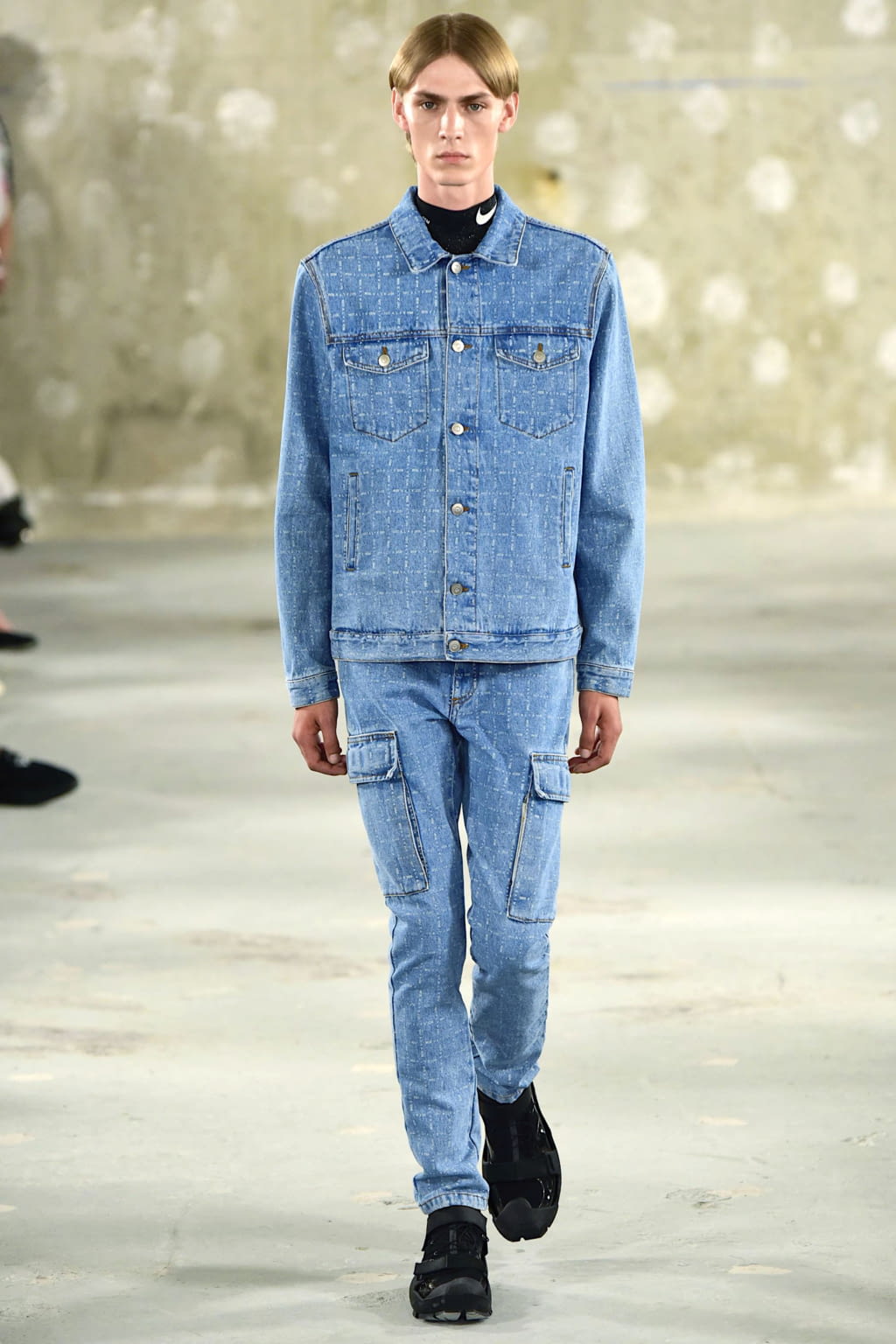 Fashion Week Paris Spring/Summer 2019 look 24 from the Alyx collection menswear