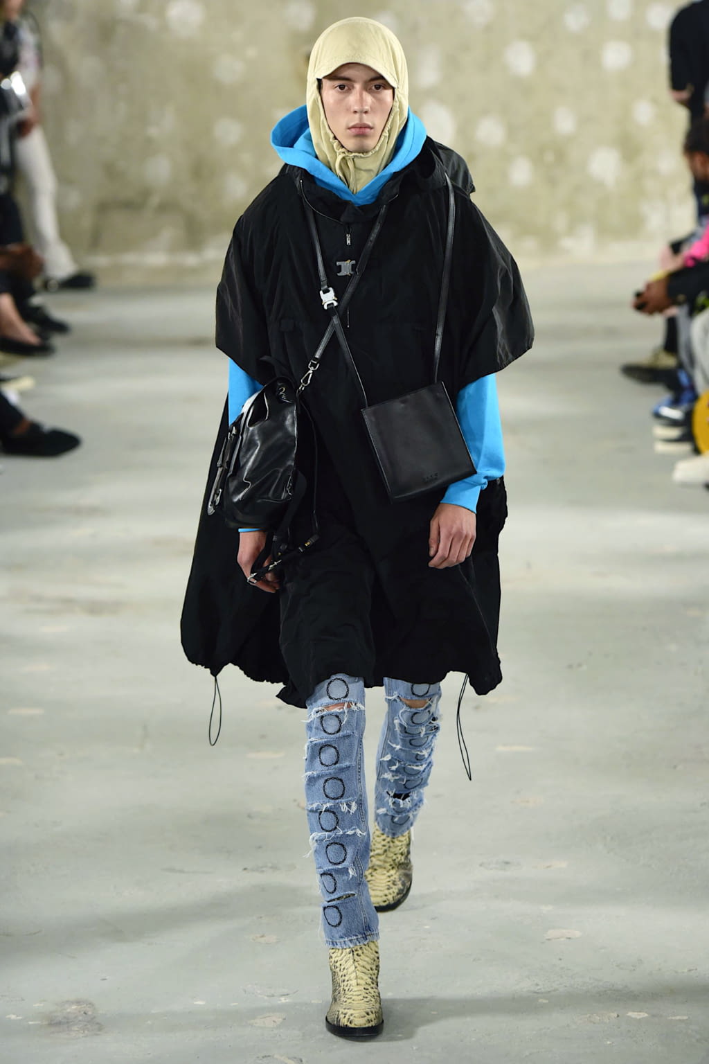 Fashion Week Paris Spring/Summer 2019 look 28 from the Alyx collection 男装