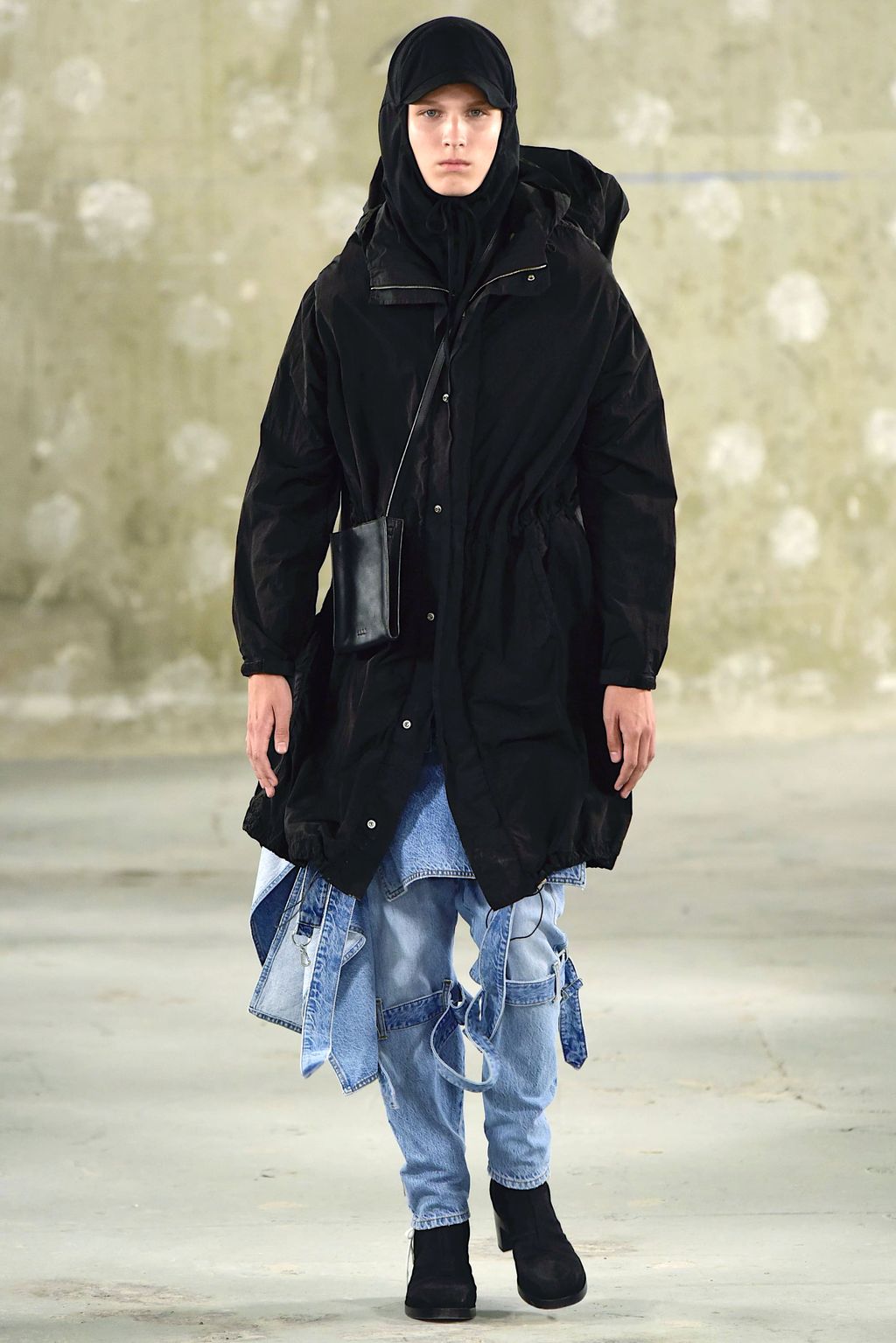 Fashion Week Paris Spring/Summer 2019 look 53 from the Alyx collection menswear