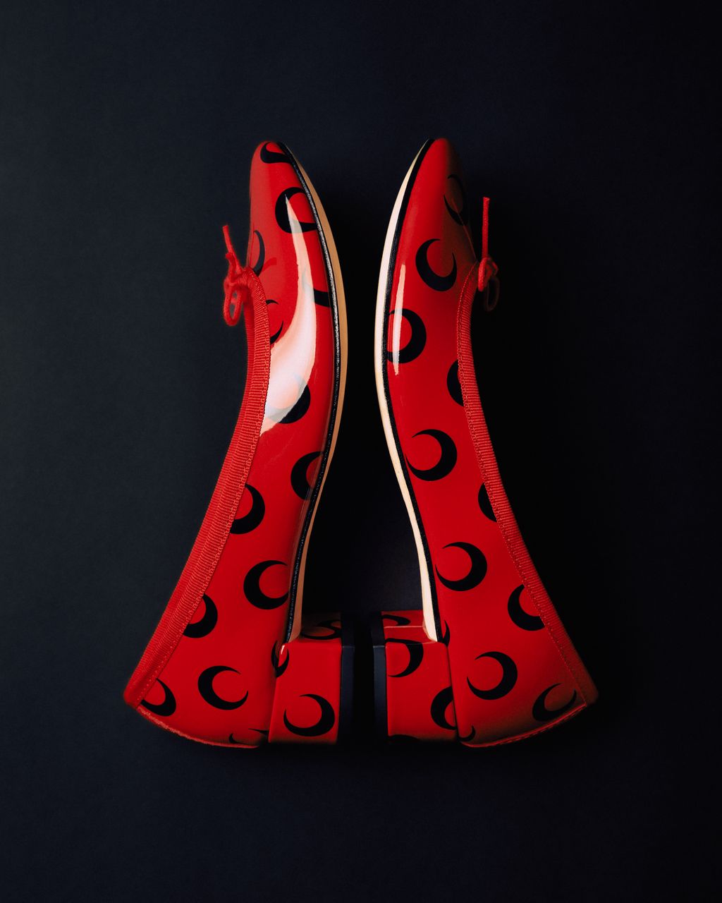 Fashion Week Paris Spring/Summer 2025 look 8 from the Repetto collection womenswear accessories