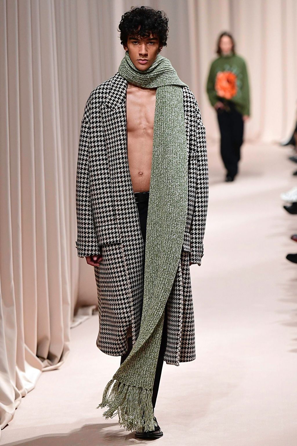 Fashion Week Paris Fall/Winter 2019 look 11 from the Ami collection menswear