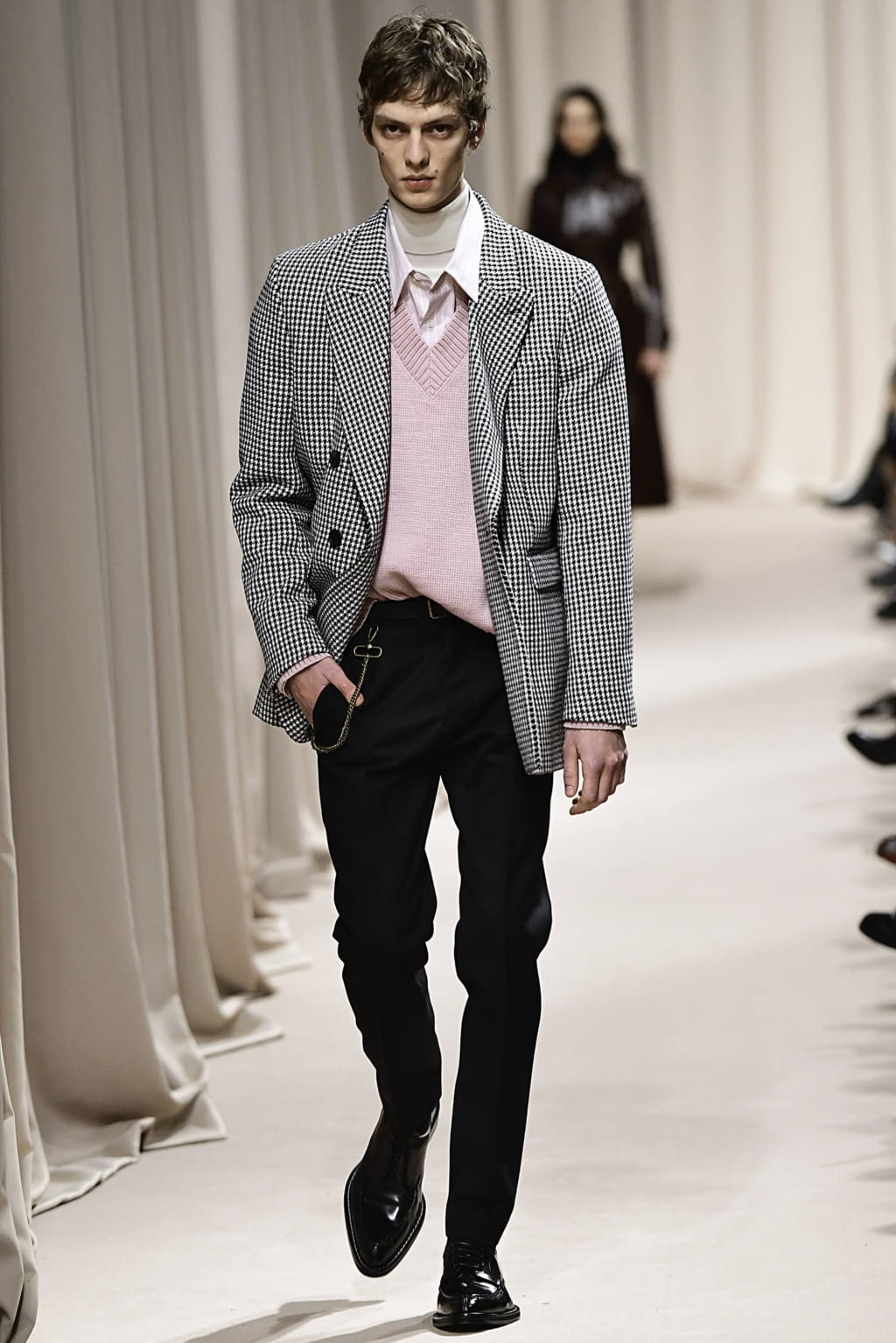 Fashion Week Paris Fall/Winter 2019 look 27 from the Ami collection menswear