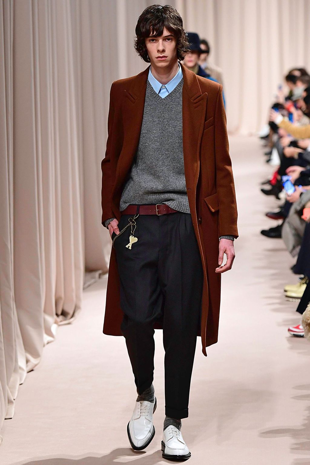 Fashion Week Paris Fall/Winter 2019 look 35 from the Ami collection 男装