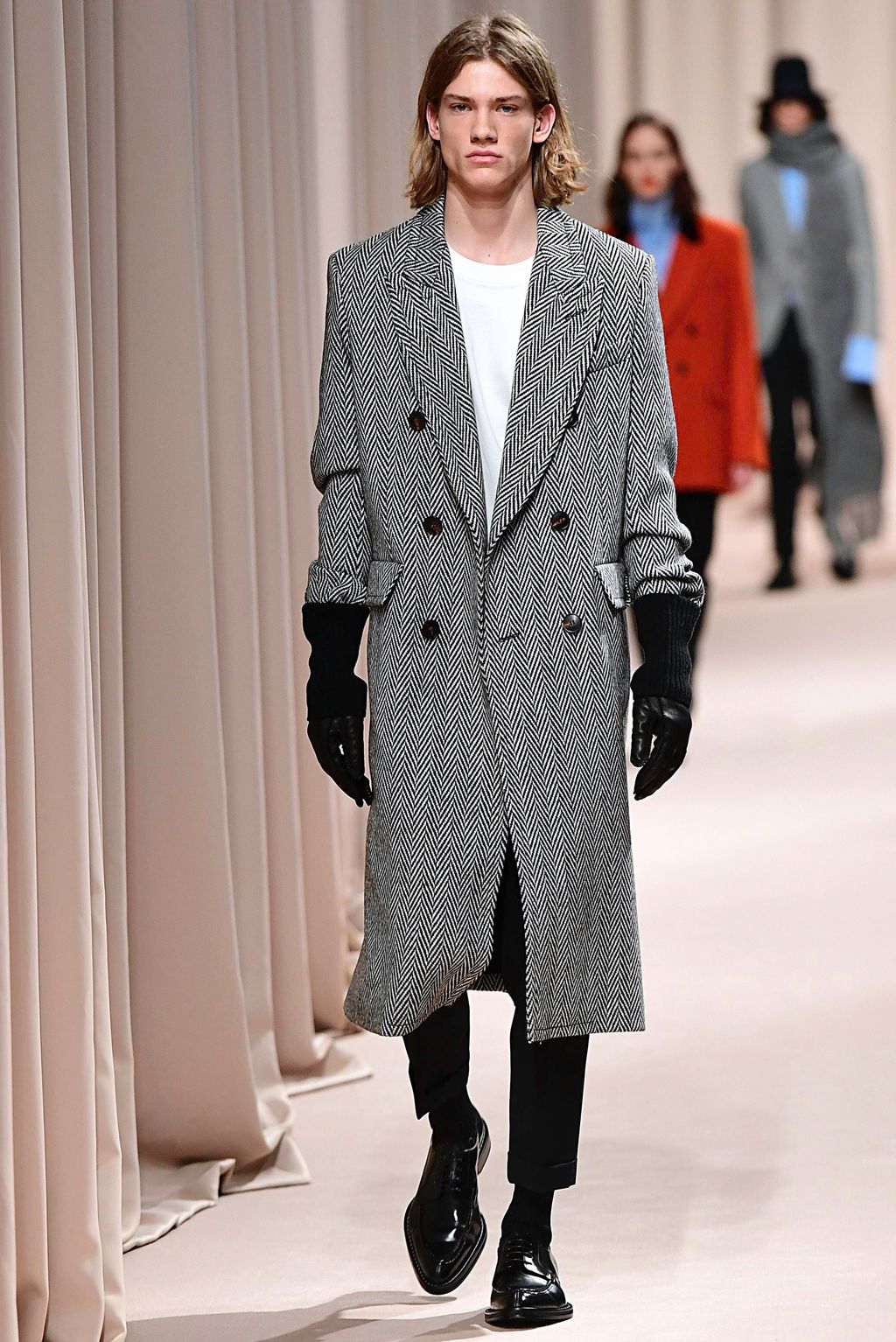 Fashion Week Paris Fall/Winter 2019 look 40 from the Ami collection menswear