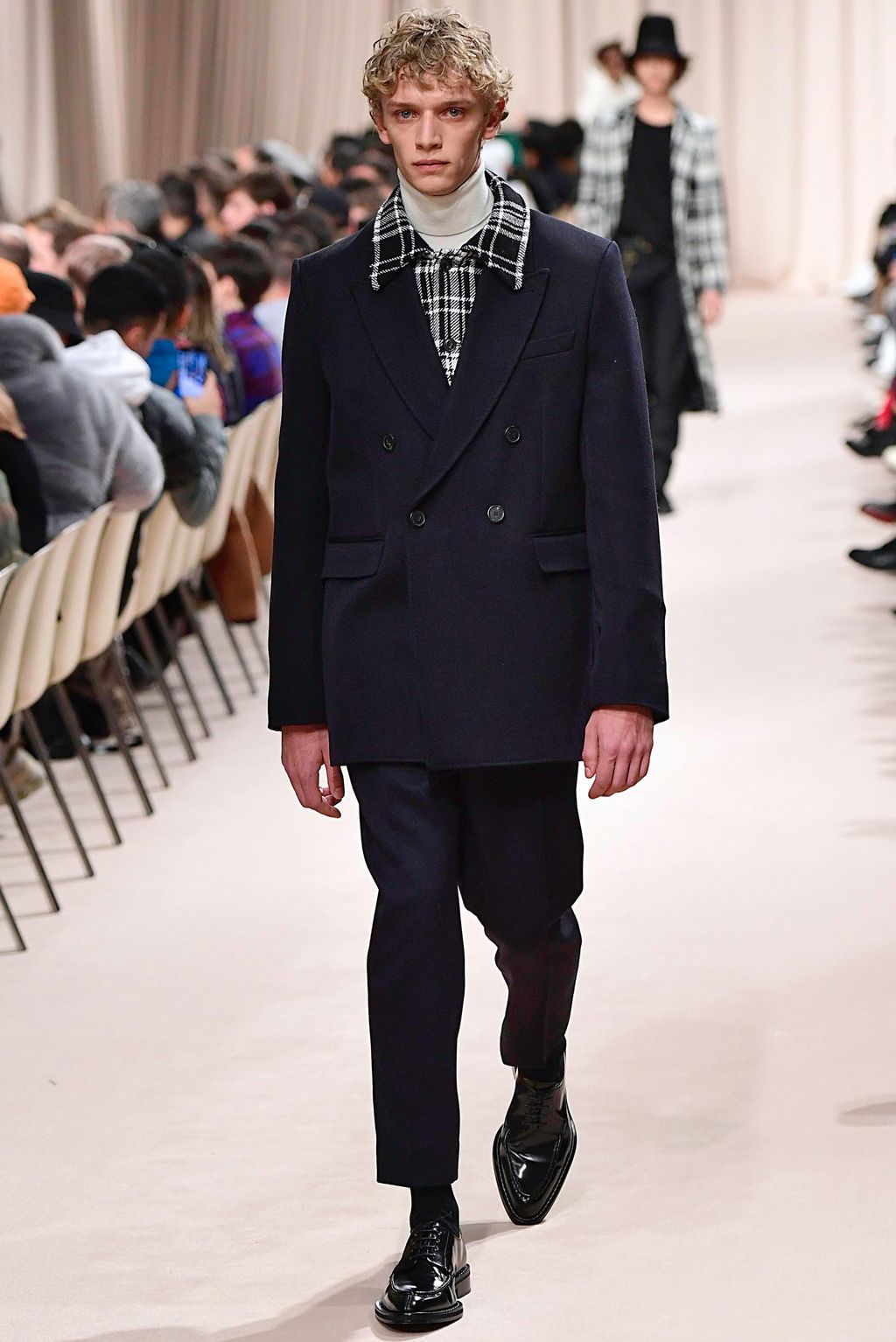 Fashion Week Paris Fall/Winter 2019 look 46 from the Ami collection menswear