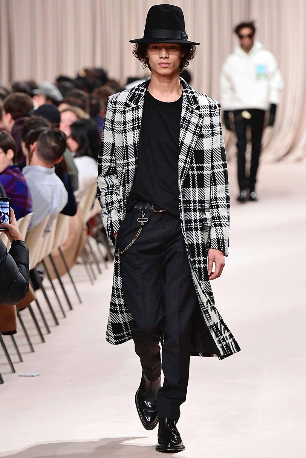 Fashion Week Paris Fall/Winter 2019 look 47 from the Ami collection menswear