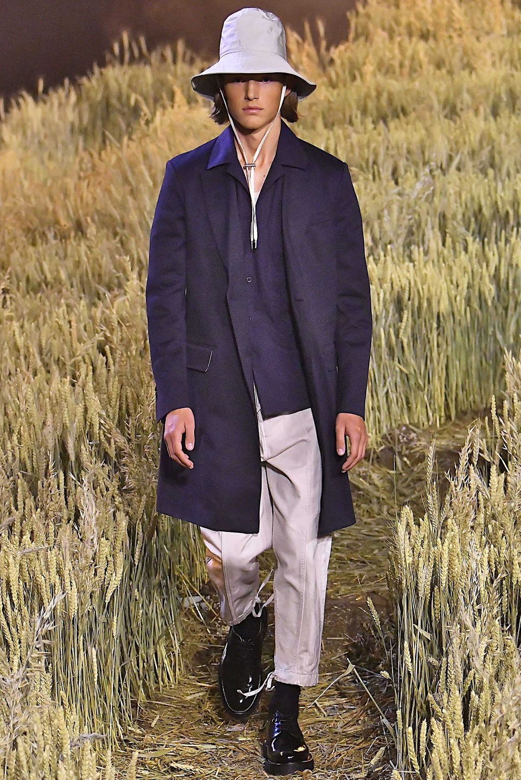 Fashion Week Paris Spring/Summer 2019 look 23 from the Ami collection 男装