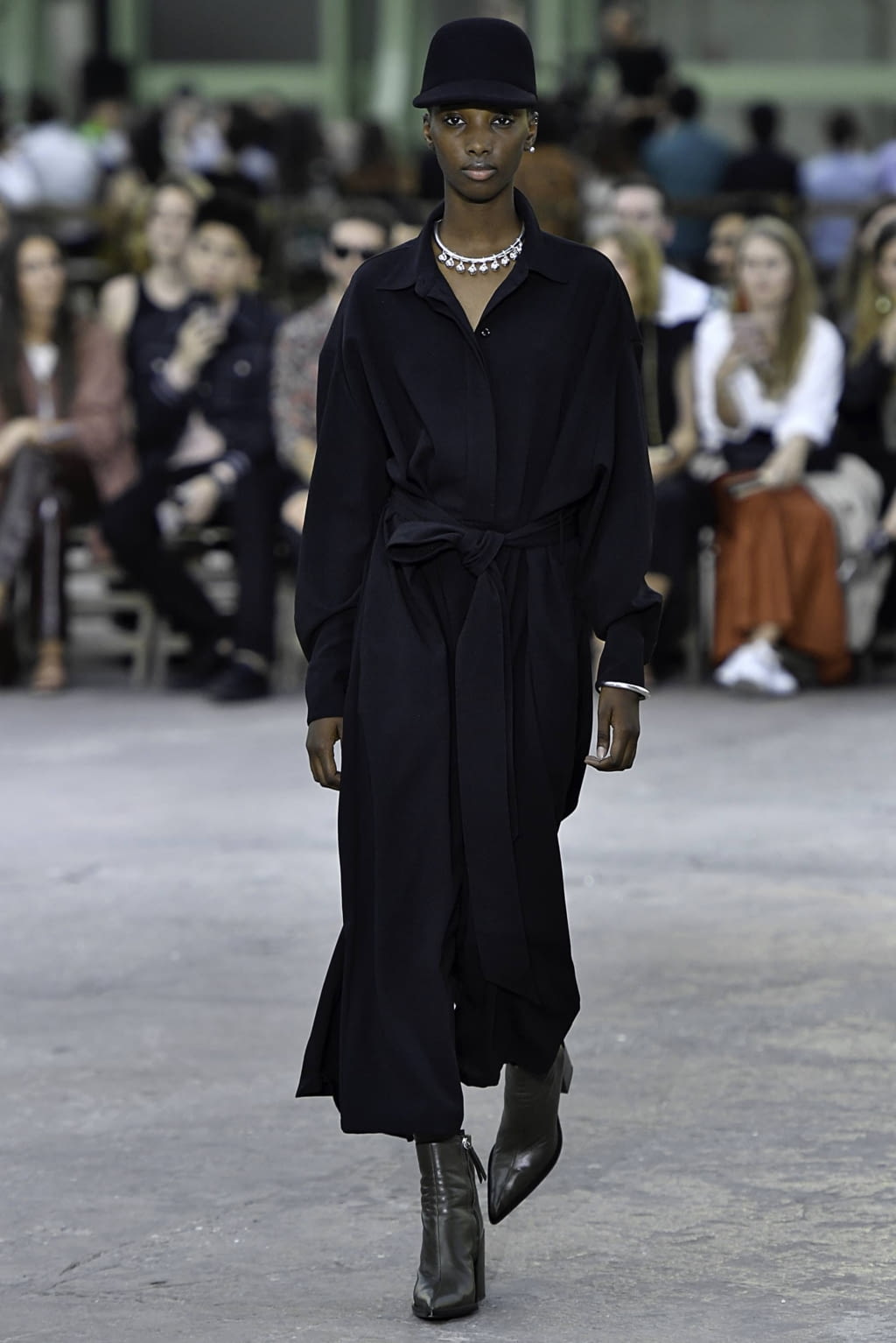 Fashion Week Paris Spring/Summer 2020 look 6 de la collection Ami menswear