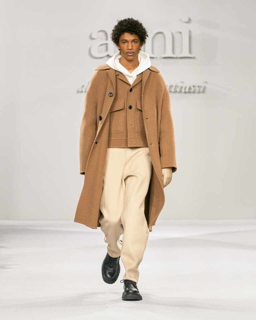 Fashion Week Paris Fall/Winter 2021 look 30 from the Ami collection womenswear