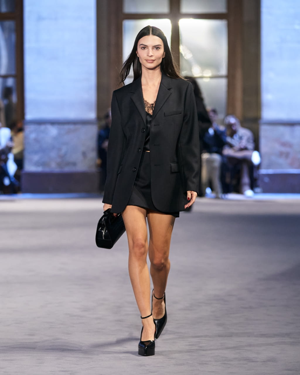 Fashion Week Paris Fall/Winter 2022 look 15 de la collection Ami menswear