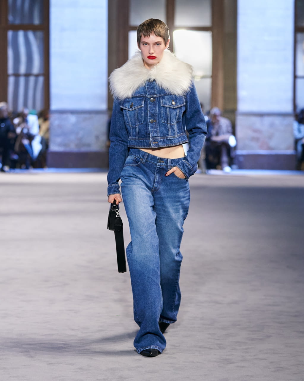 Fashion Week Paris Fall/Winter 2022 look 23 de la collection Ami menswear