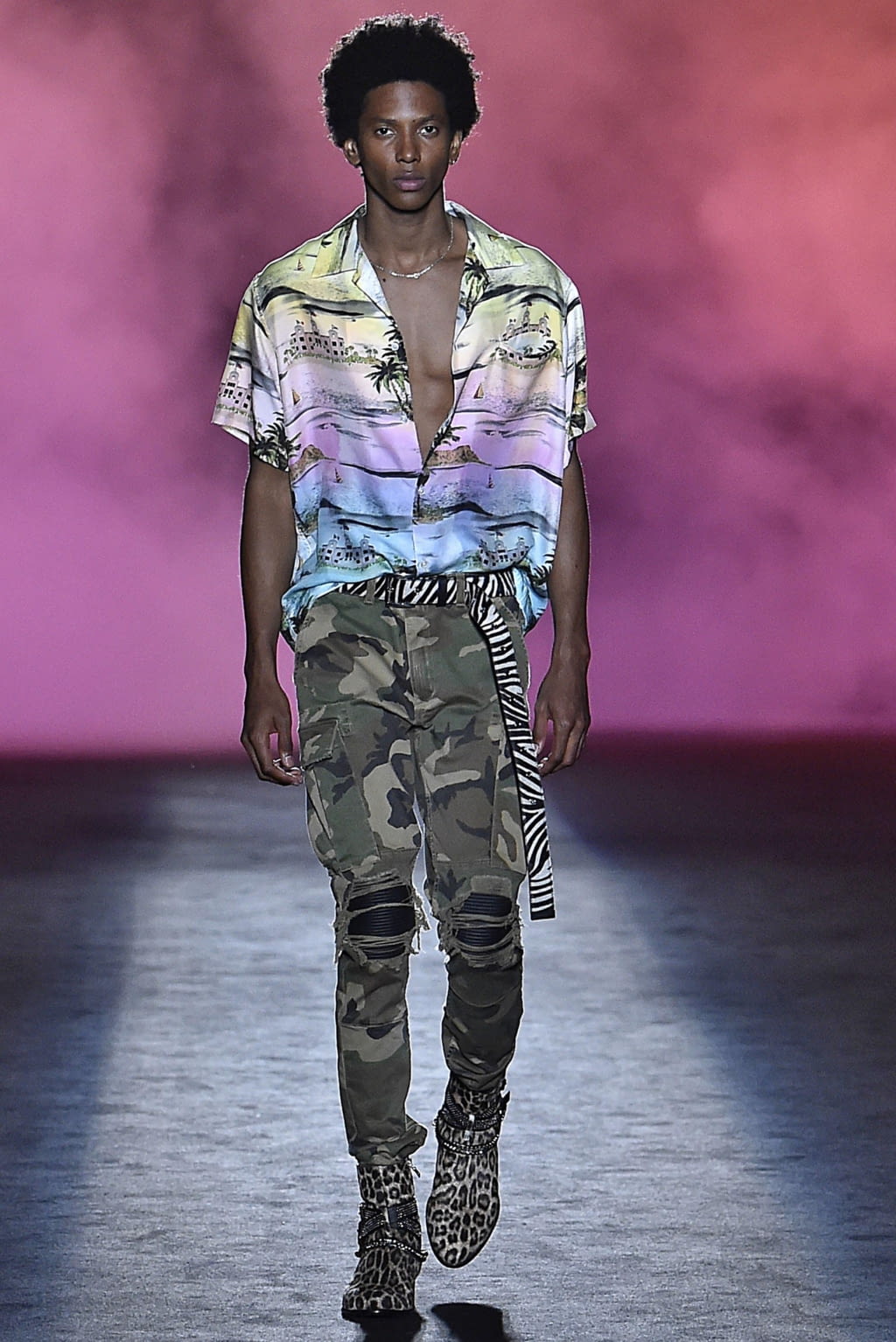 Fashion Week Paris Spring/Summer 2019 look 9 from the Amiri collection menswear